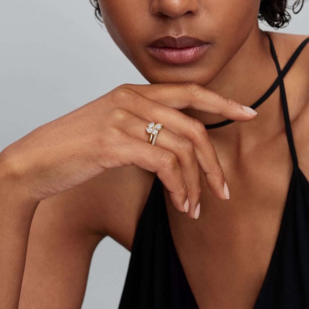 Pandora Fingerring Siegelring für Damen Mom, Zirkonia, IP Gold von PANDORA Moments
