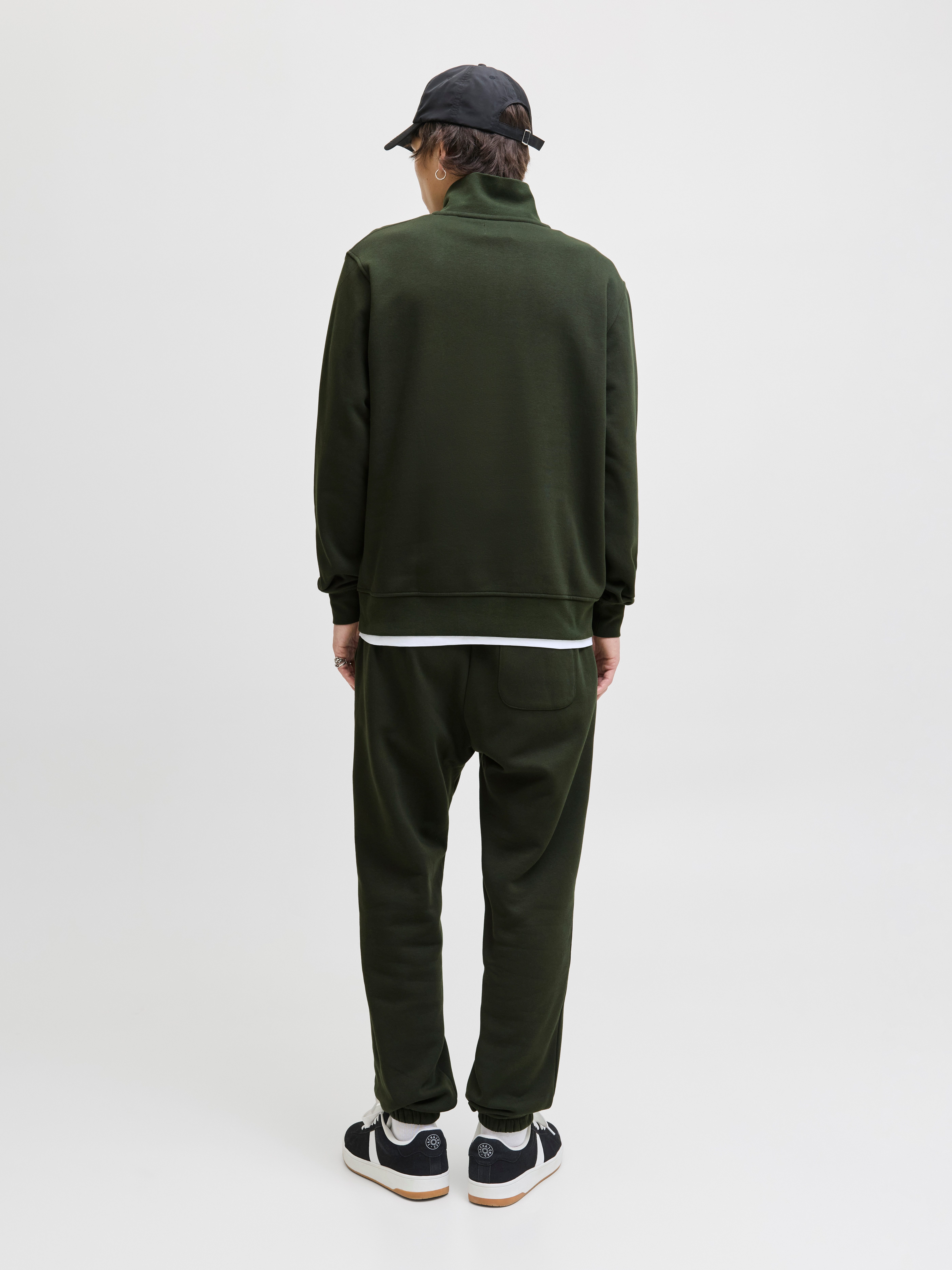 Jack & Jones Sweatshirt JJESOHO SWEAT QUARTER ZIP HN NOOS Baumwollmischung, relaxed fit