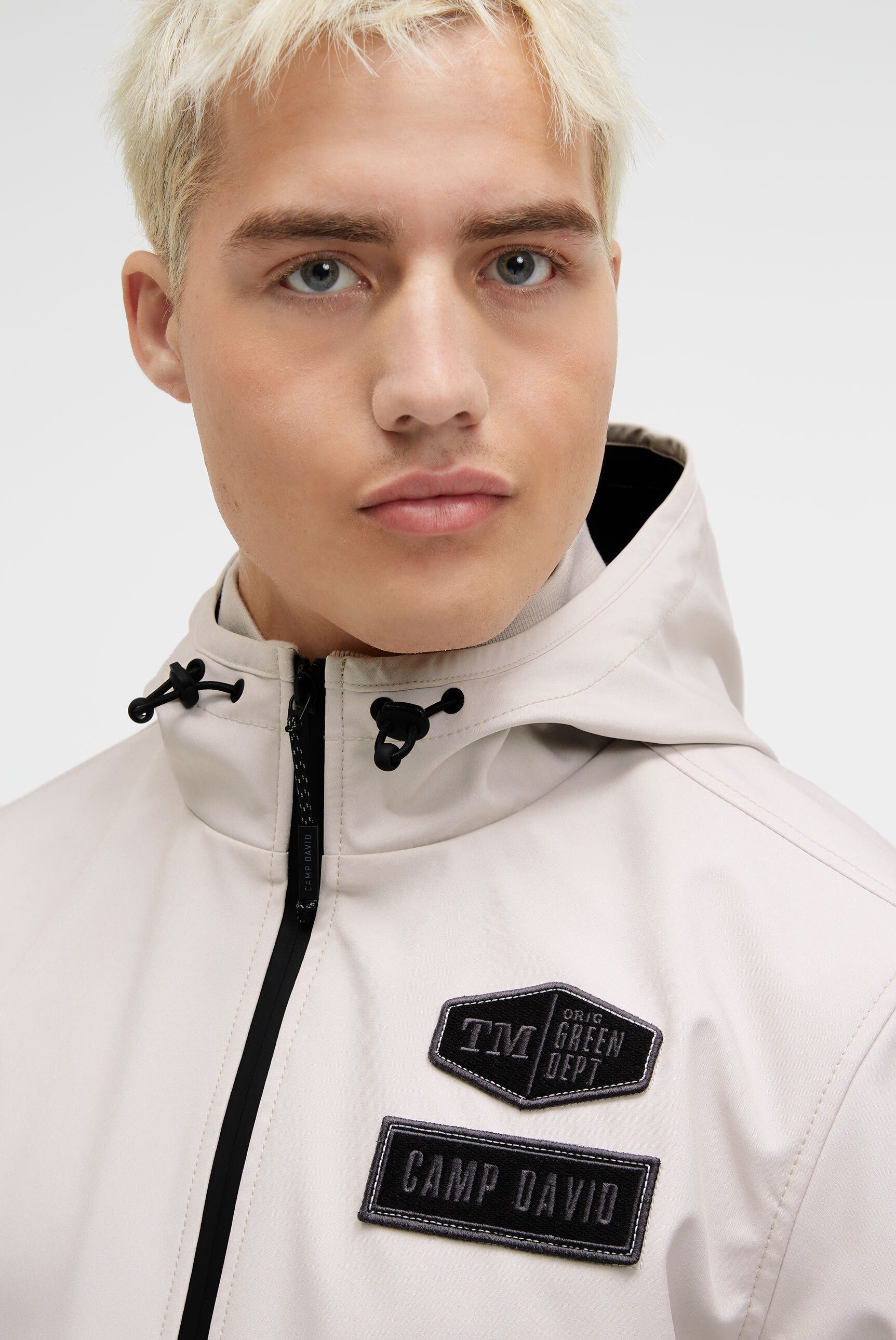CAMP DAVID Outdoorjacke mit verstellbarem Gummizug im Saum