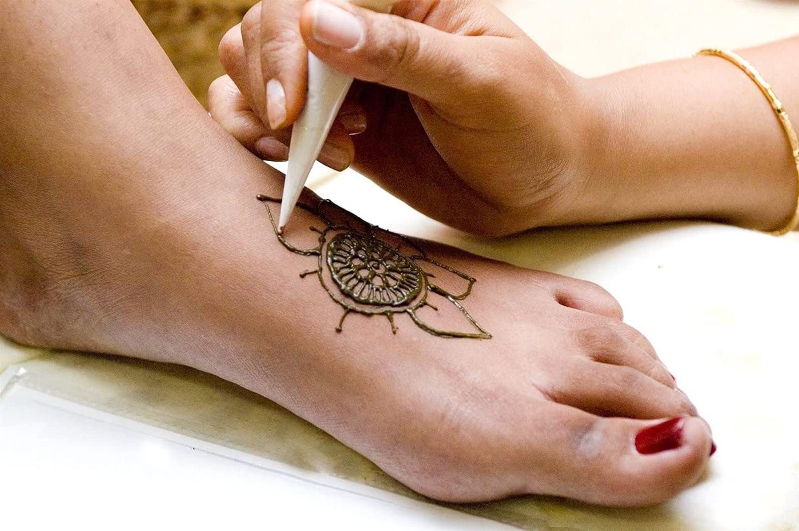 CoverKingz Schmuck-Tattoo 4x Golecha 100% Natural Henna Paste Cones Kegel (Rot-Braun) No Mix