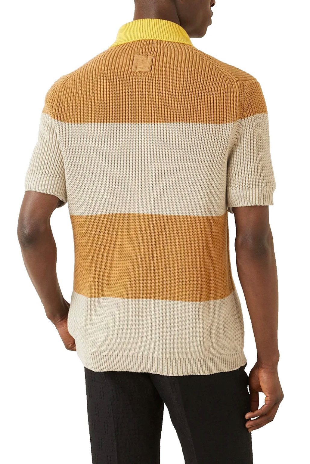 FENDI Strickpullover Strick Poloshirt mit Aufnäher Exklusives Wappen-Detail auf der Brust