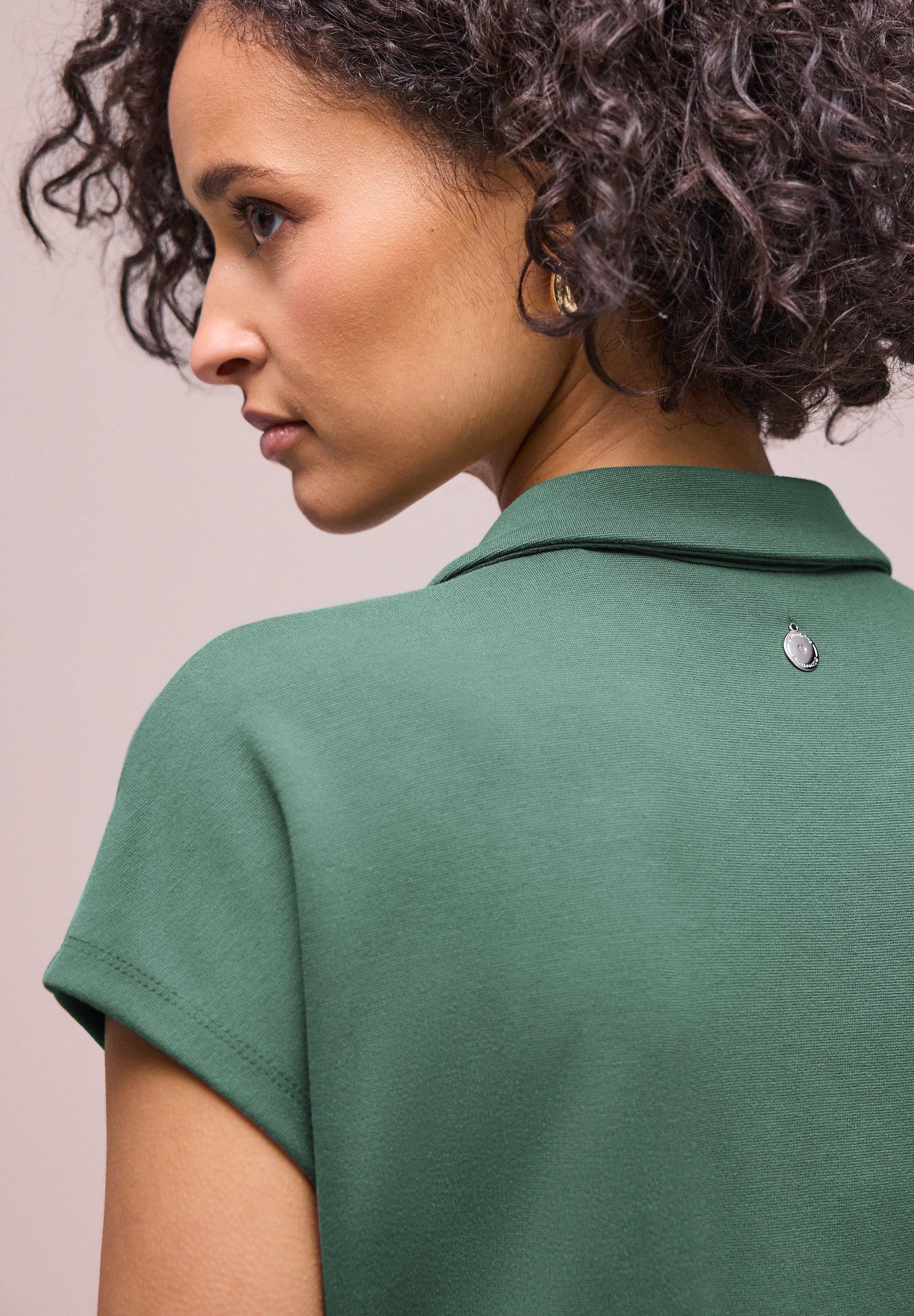 STREET ONE Shirtkleid Viskosemix, knielang, mit Polokragen – Bild 4 von 5