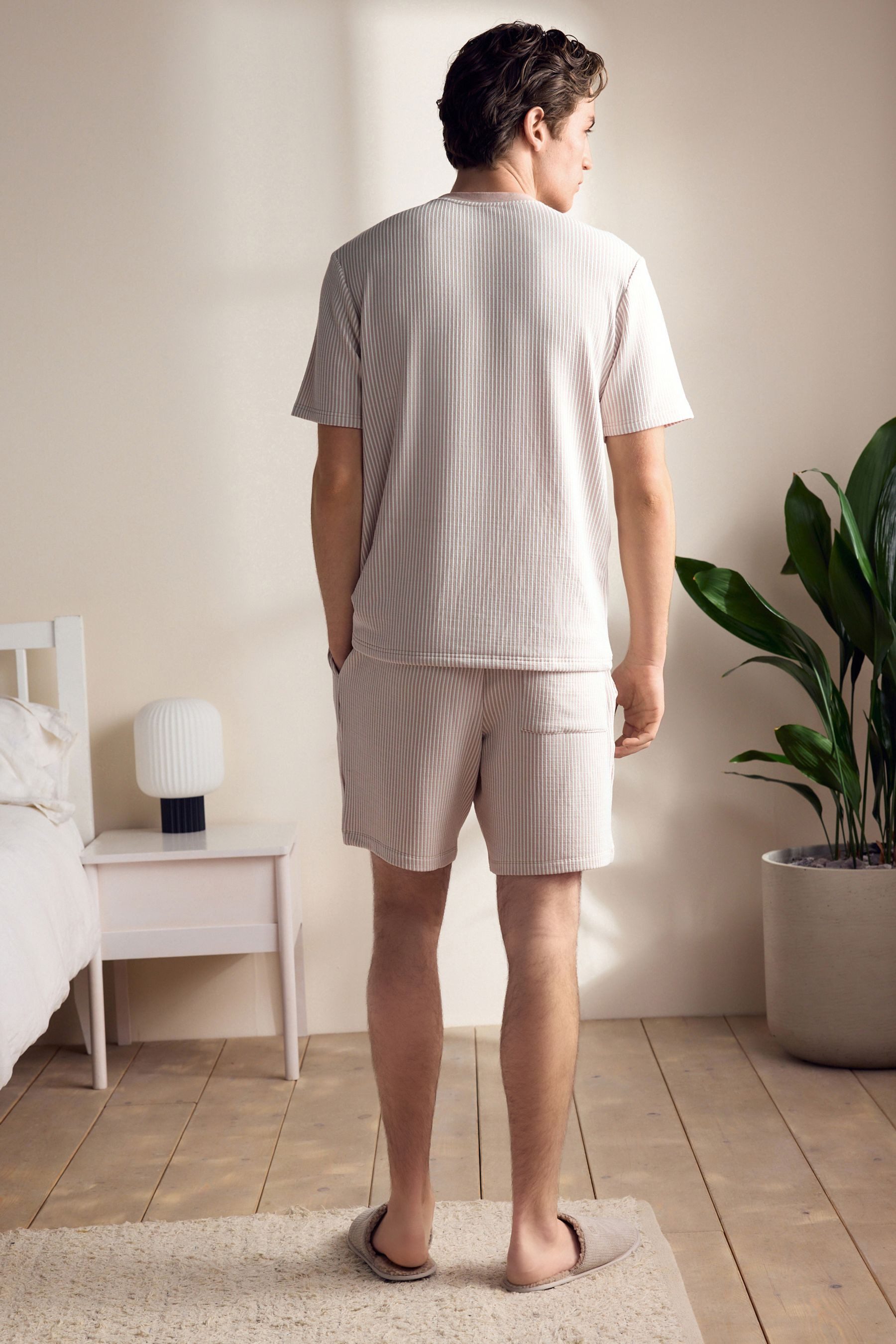 Next Pyjama Gestreifter, kurzer Seersucker-Schlafanzug, Jersey günstig online kaufen