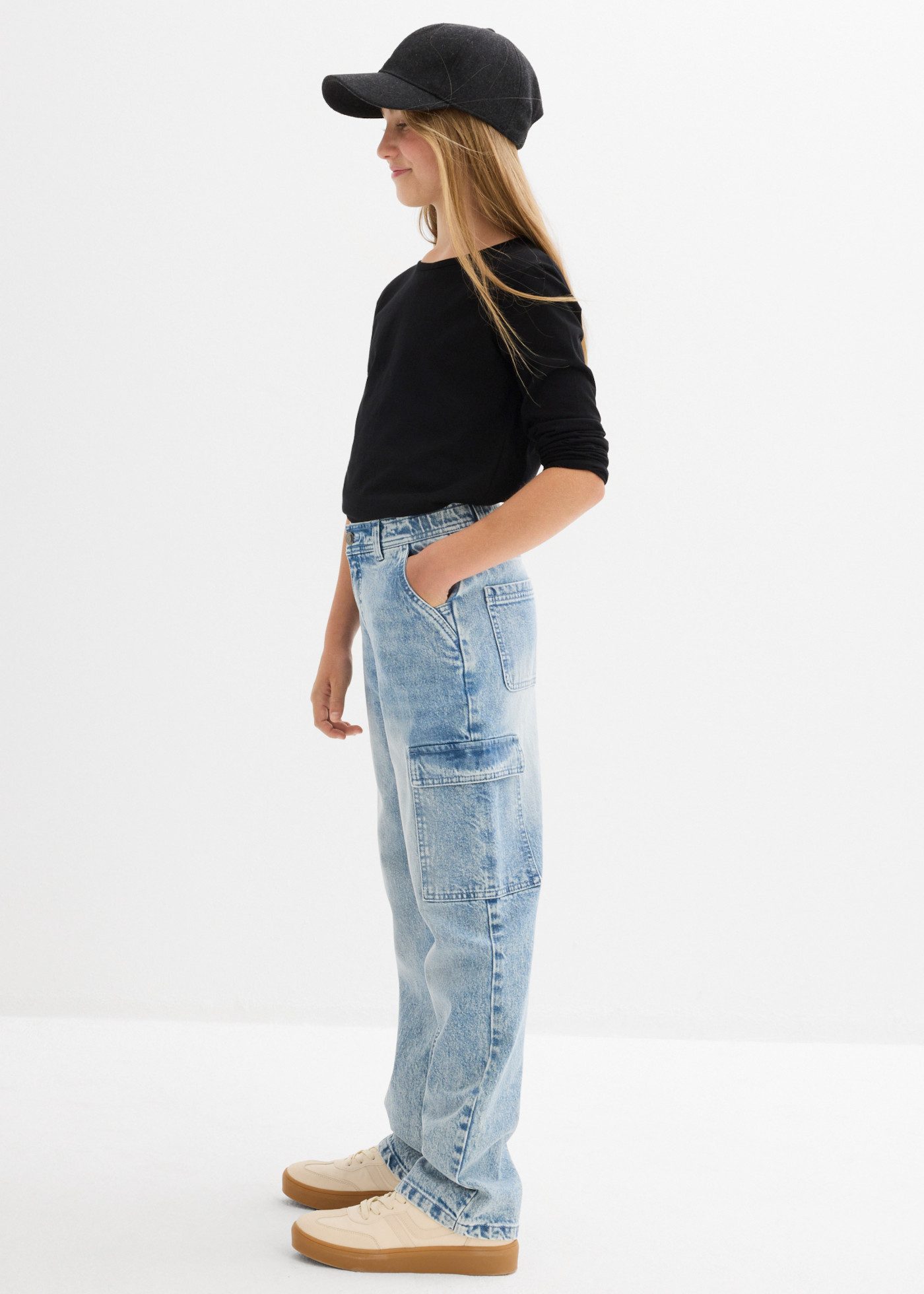 bonprix Cargojeans mit aufgesetzten Cargo-Taschen, Wide-Leg-Schnitt, Loose Fit – Bild 4 von 5