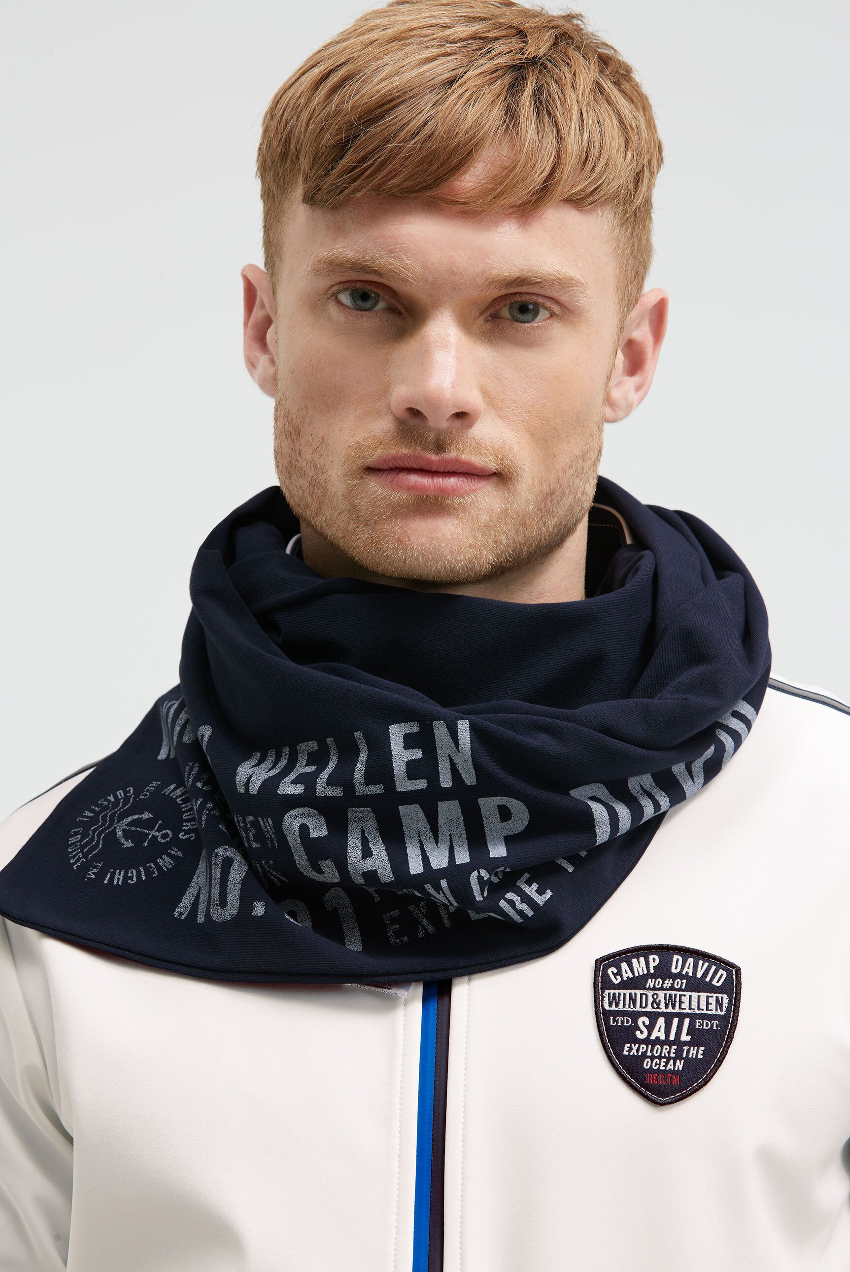 CAMP DAVID Strickschal