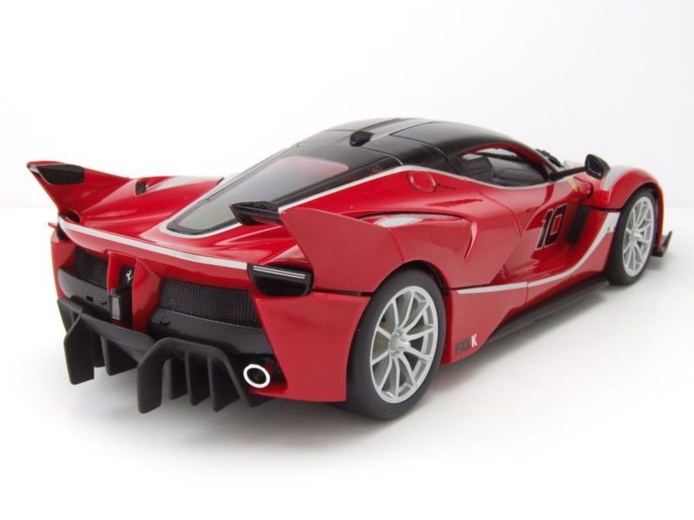 Bburago Modellauto Ferrari FXX K #10 2015 rot, Maßstab 1:18
