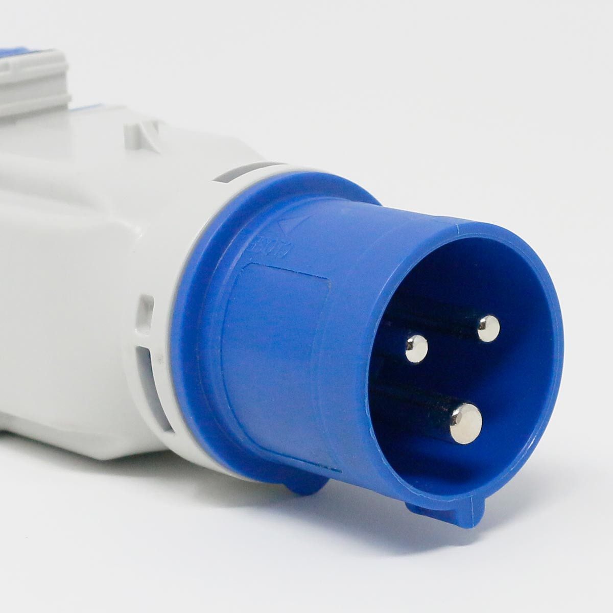 PCE CEE-Kupplung CEE-Adapterstecker, Stecker auf Schuko-Kupplung