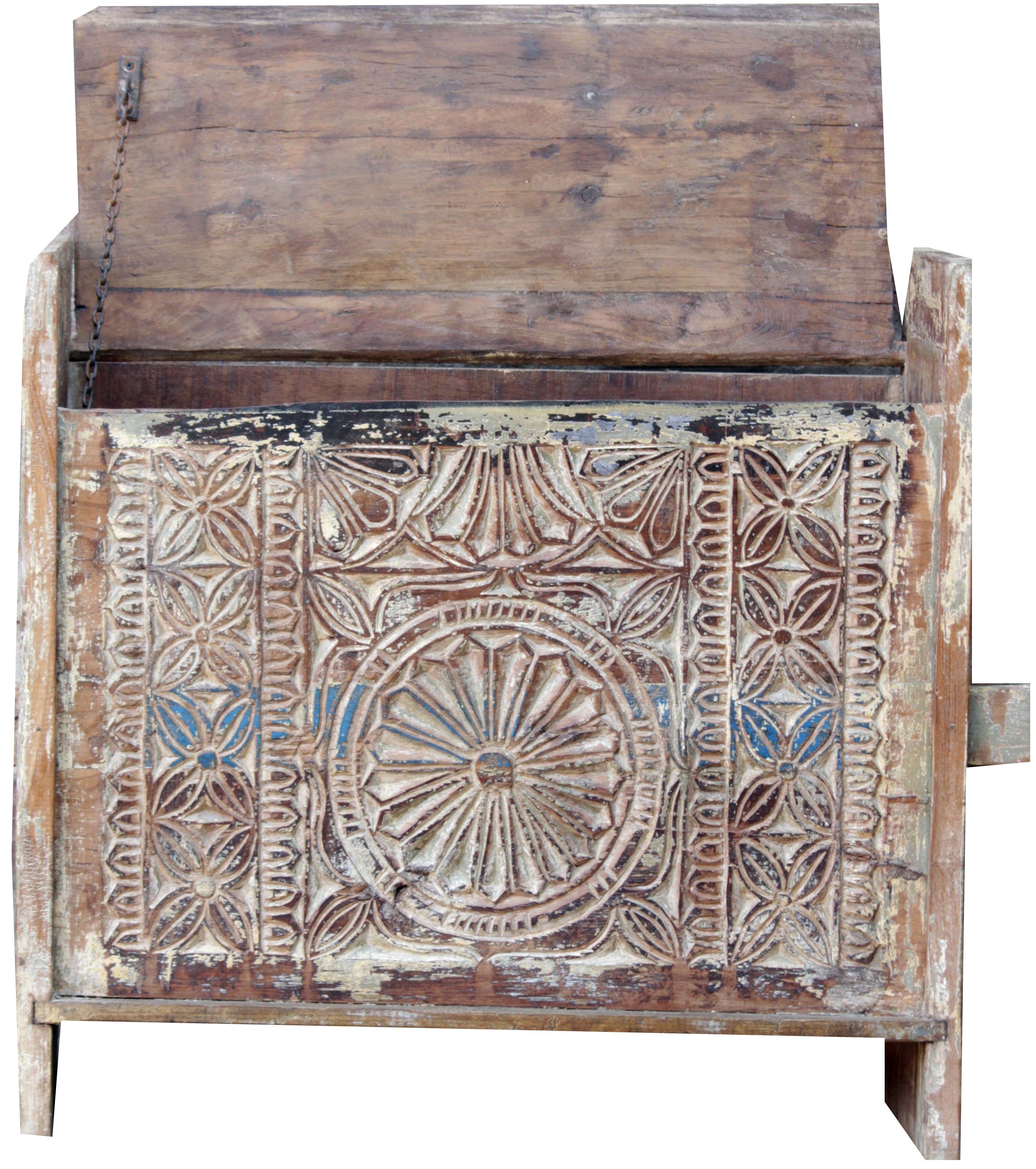 Guru-Shop Truhenbank »Rustikale Orissa tribal Holztruhe oder Sitzbank