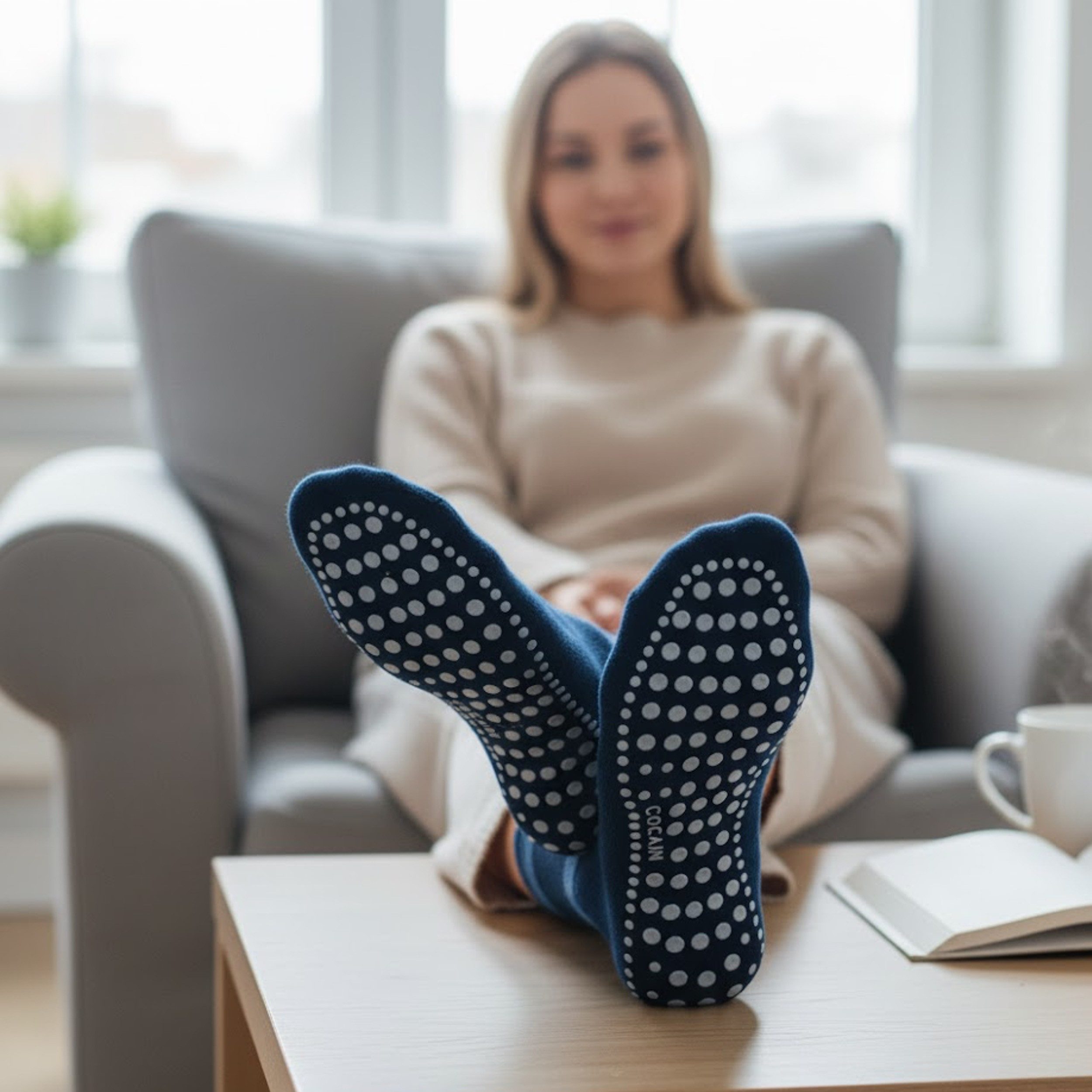 Cocain underwear ABS-Socken 4 Paar warme Anti Rutsch Socken ABS Stoppersocken Noppen Haussocken (4-Paar) ohne einschneidendes Bündchen