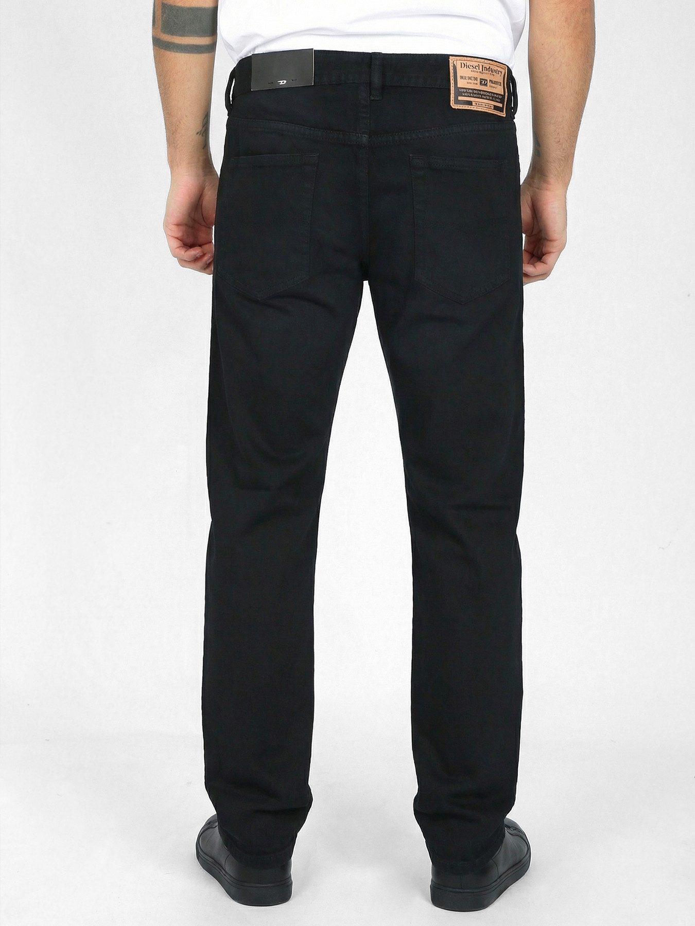 Diesel Tapered-fit-Jeans Regular Fit - BUSTER X R9B36 - Länge:32 leichte Wa günstig online kaufen