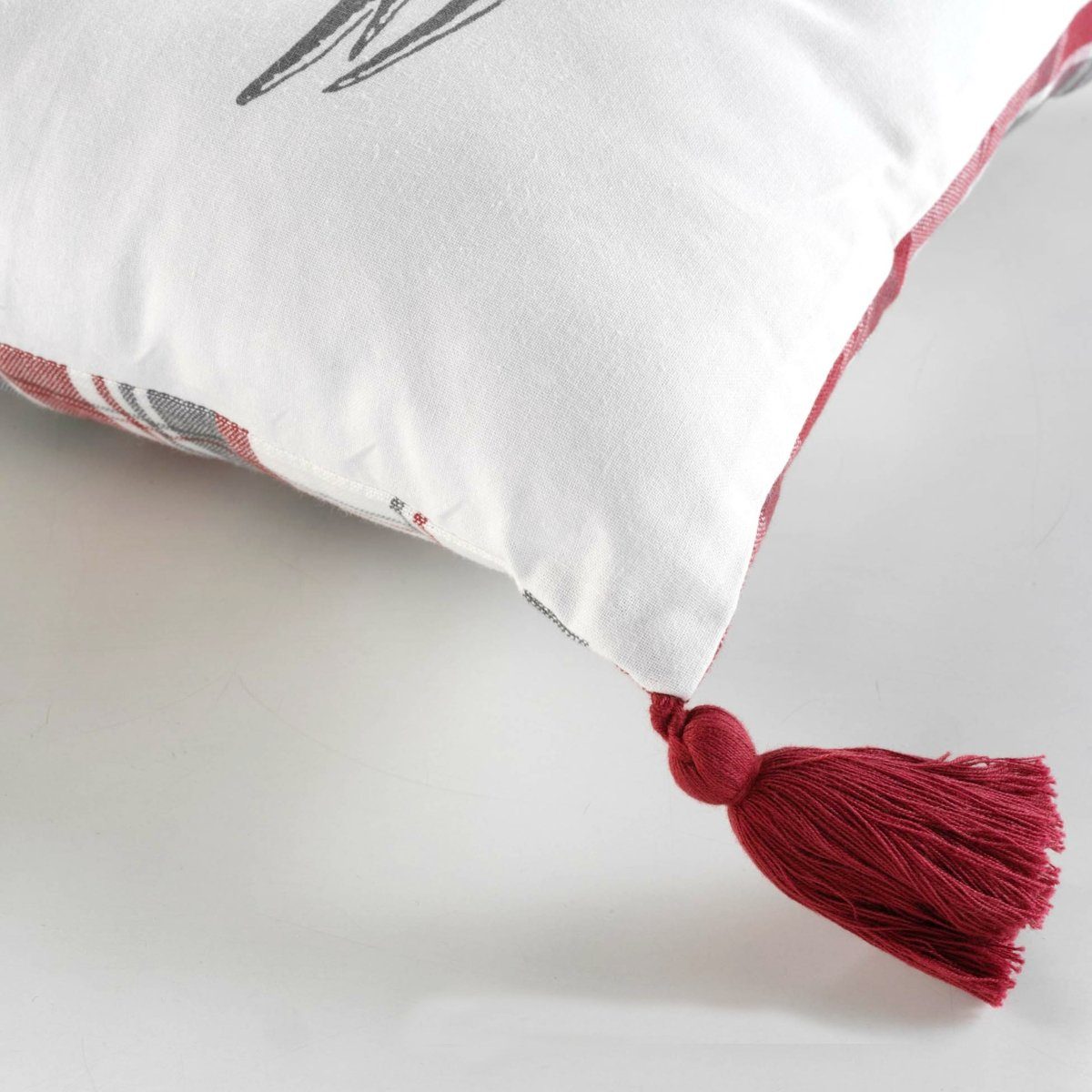 Macosa Home Dekokissen Hirsch Geweih 40x40 cm rot weiß inkl. Füllung Hirschkopf Herbst, Landhaus