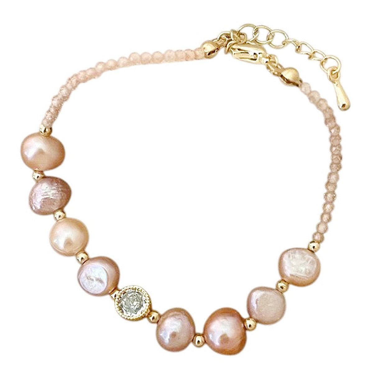 KARMA Perlenarmband Damen Süßwasserperlen Gold Rosé Perlen elegantes Schmuckstück (1-tlg., Damenarmband verstellbar wasserfest hypoallergen), vergoldet Perlenarmband zeitloses Design