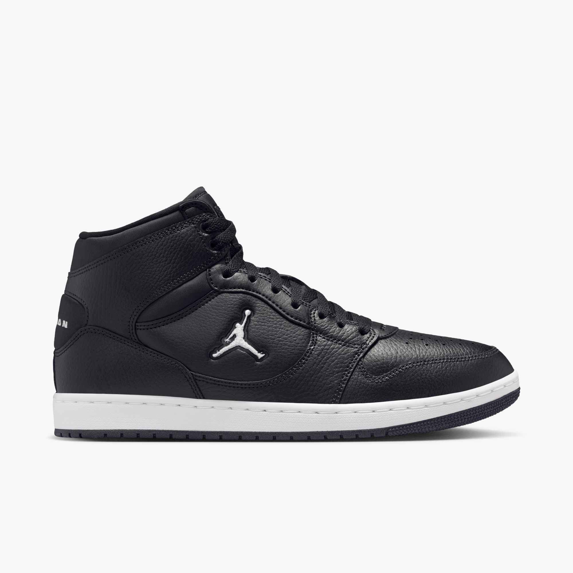 Jordan Jordan Court Connect Mid Sneaker inspiriert vom Look des Air Jordan 1