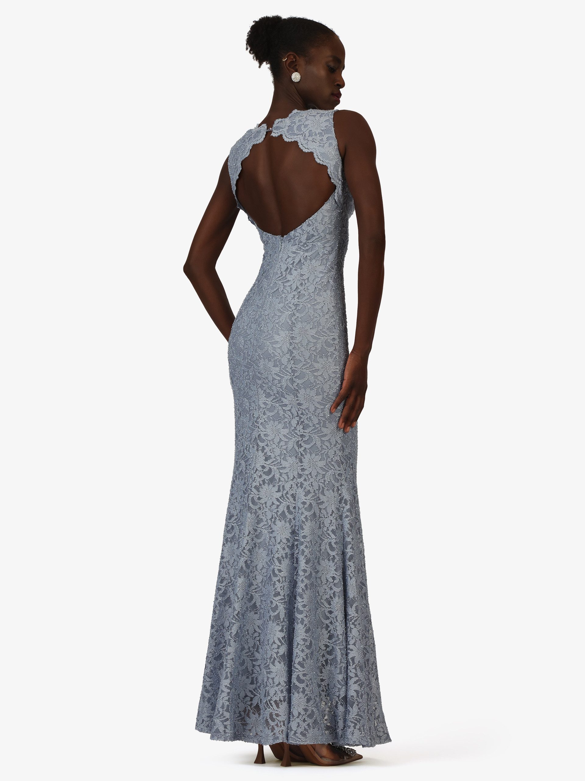 Kraimod Abendkleid mit V-Ausschnitt