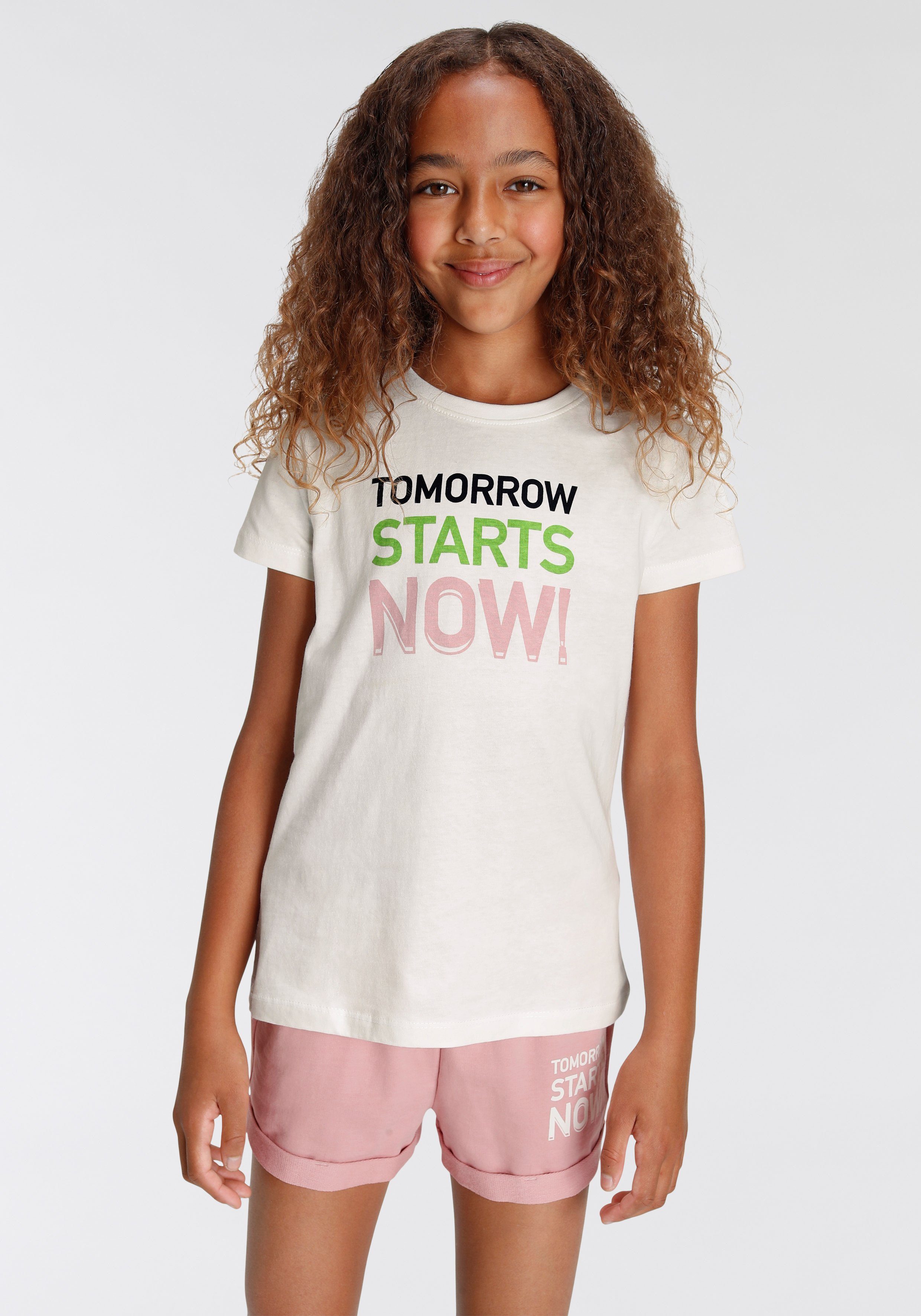 KIDSWORLD T-Shirt Tomorrow starts Druck now