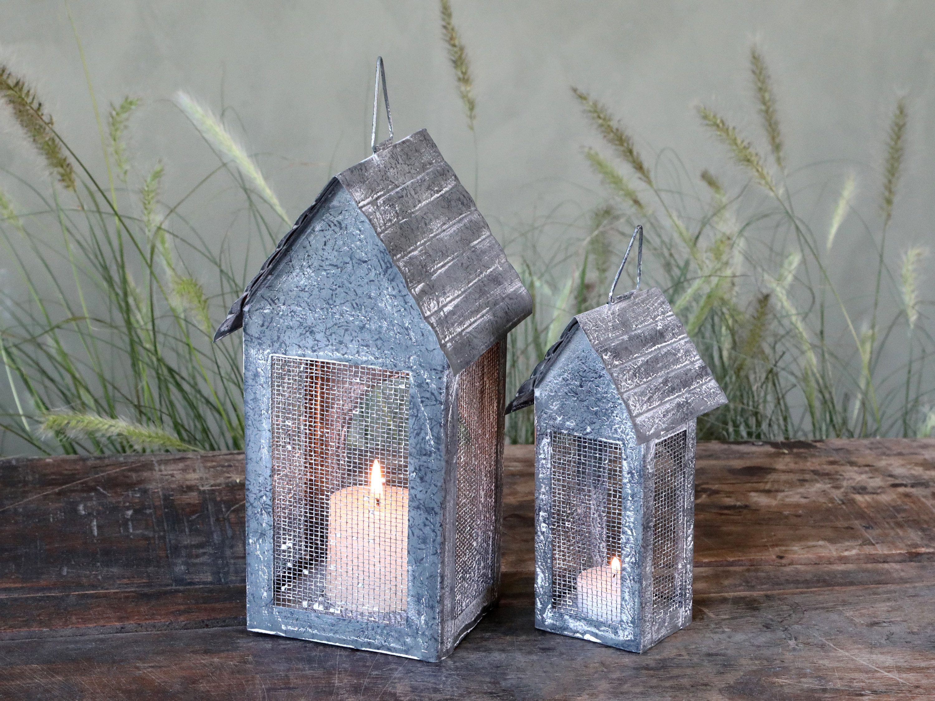 Chic Antique Kerzenlaterne Laterne Kerzenhaus Lichthaus Zink Windlicht Vintage Deko Antik Grau, Passt ideal zu Landhausstil, Shabby Chic und rustikaler Deko