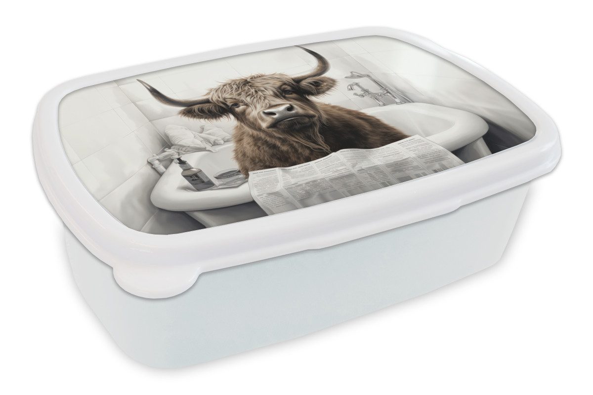 MuchoWow Lunchbox Schottischer Highlander - Badewanne - Badezimmer - Zeitung, Kunststoff, (2-tlg), Brotdose Schule oder Arbeit, Brotbox für Kinder und Erwachsene
