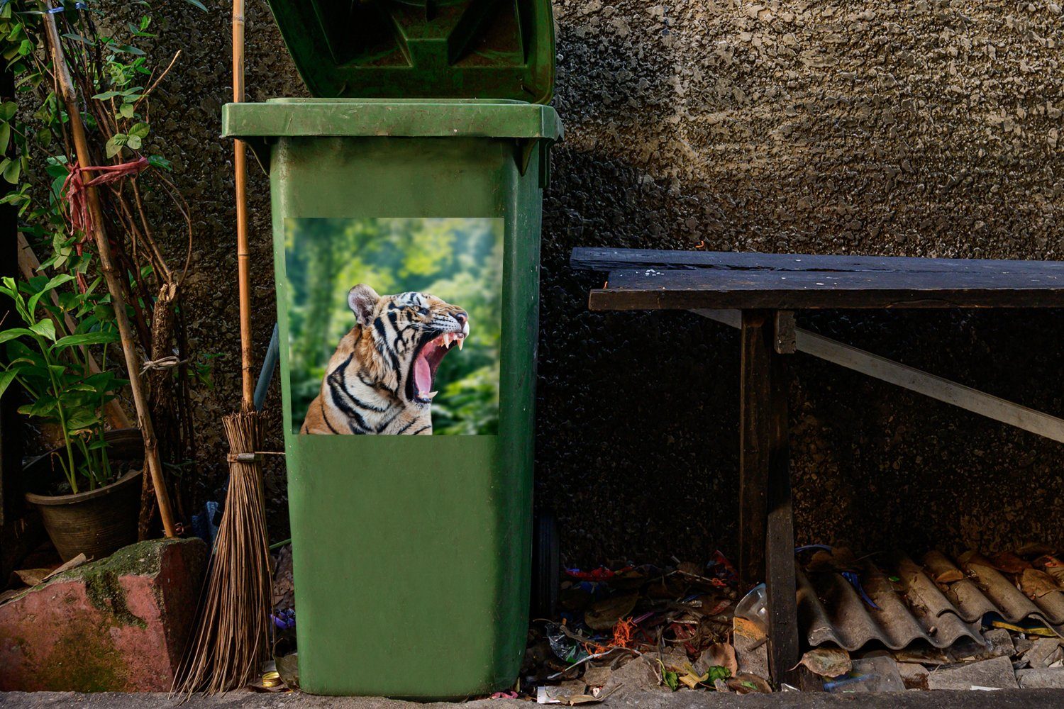 Abfalbehälter Mülltonne, - Mülleimer-aufkleber, Container, - St), (1 Sticker, Wald MuchoWow Kopf Wandsticker Tiger