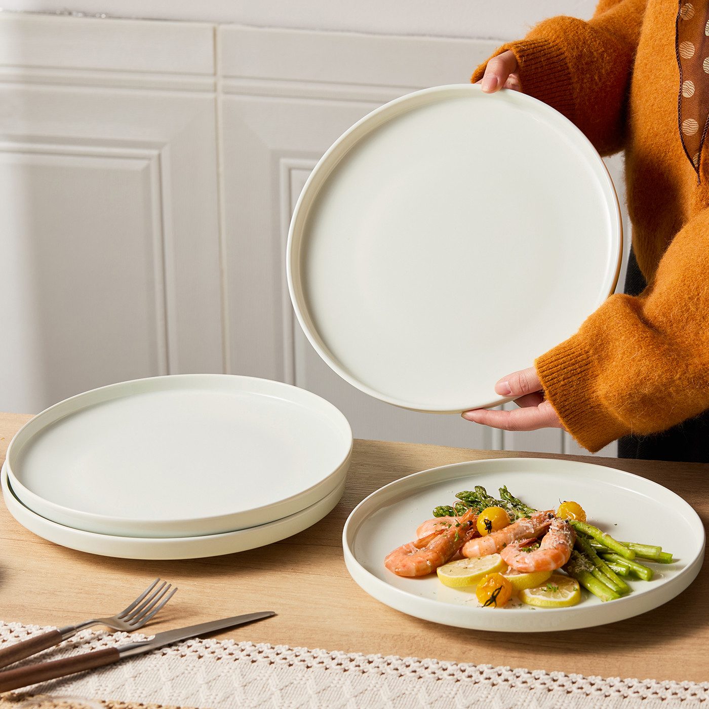 JIWOO Teller 4er Ø26,5cm, Frühstücksteller Salatteller Steakteller Dessertteller, (4 St), Keramik Tellerset Weiß Mikrowellen spülmaschinenfest Ø26,5 cm