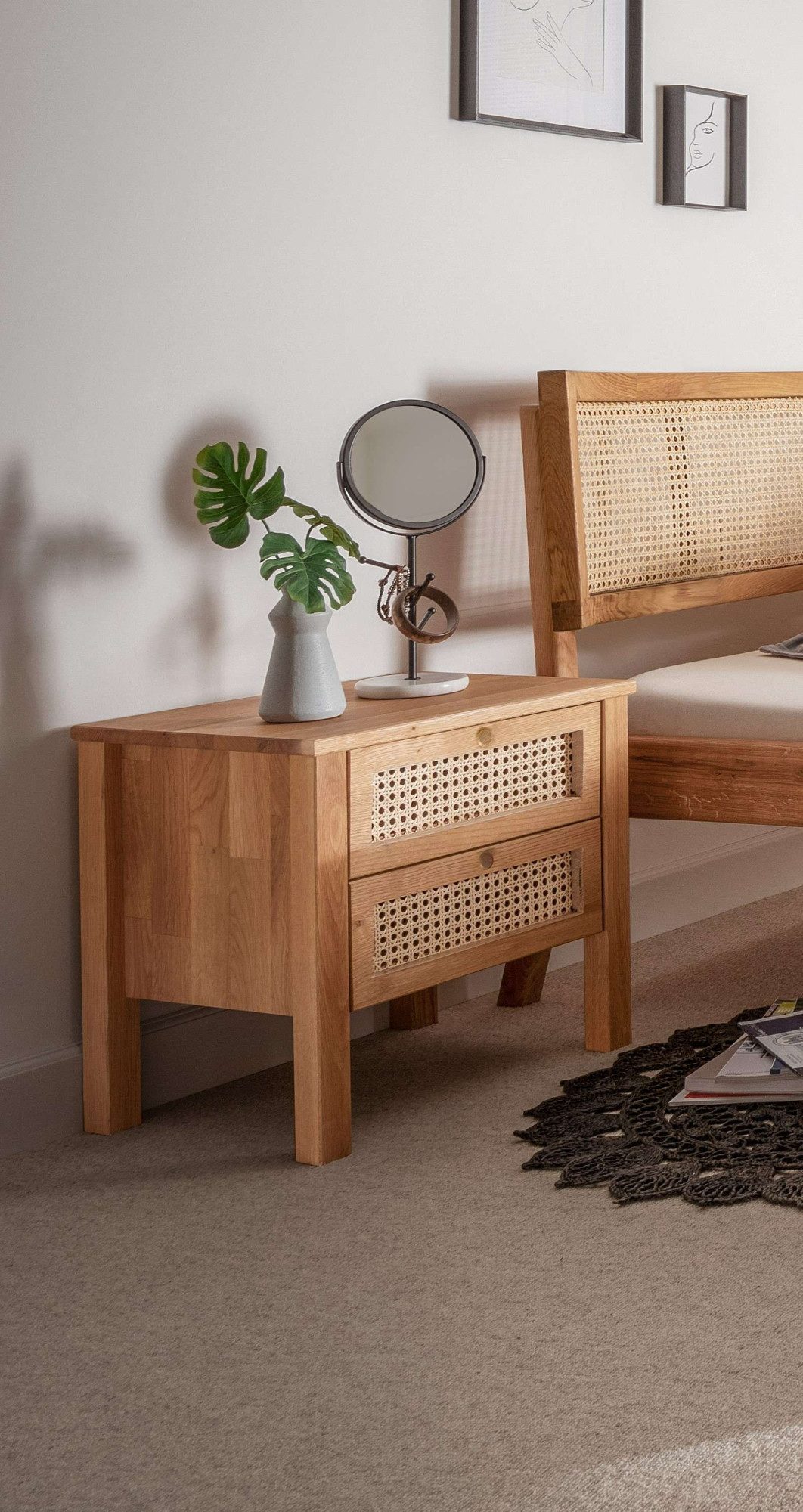 OTTO home Nachtkonsole Hällevik Nachtkonsole, Nachtkommode in hochwertiger Verarbeitung (1 St), Massivholz, Skandinavisches Design, Robust, stabil, FSC zertifiziert