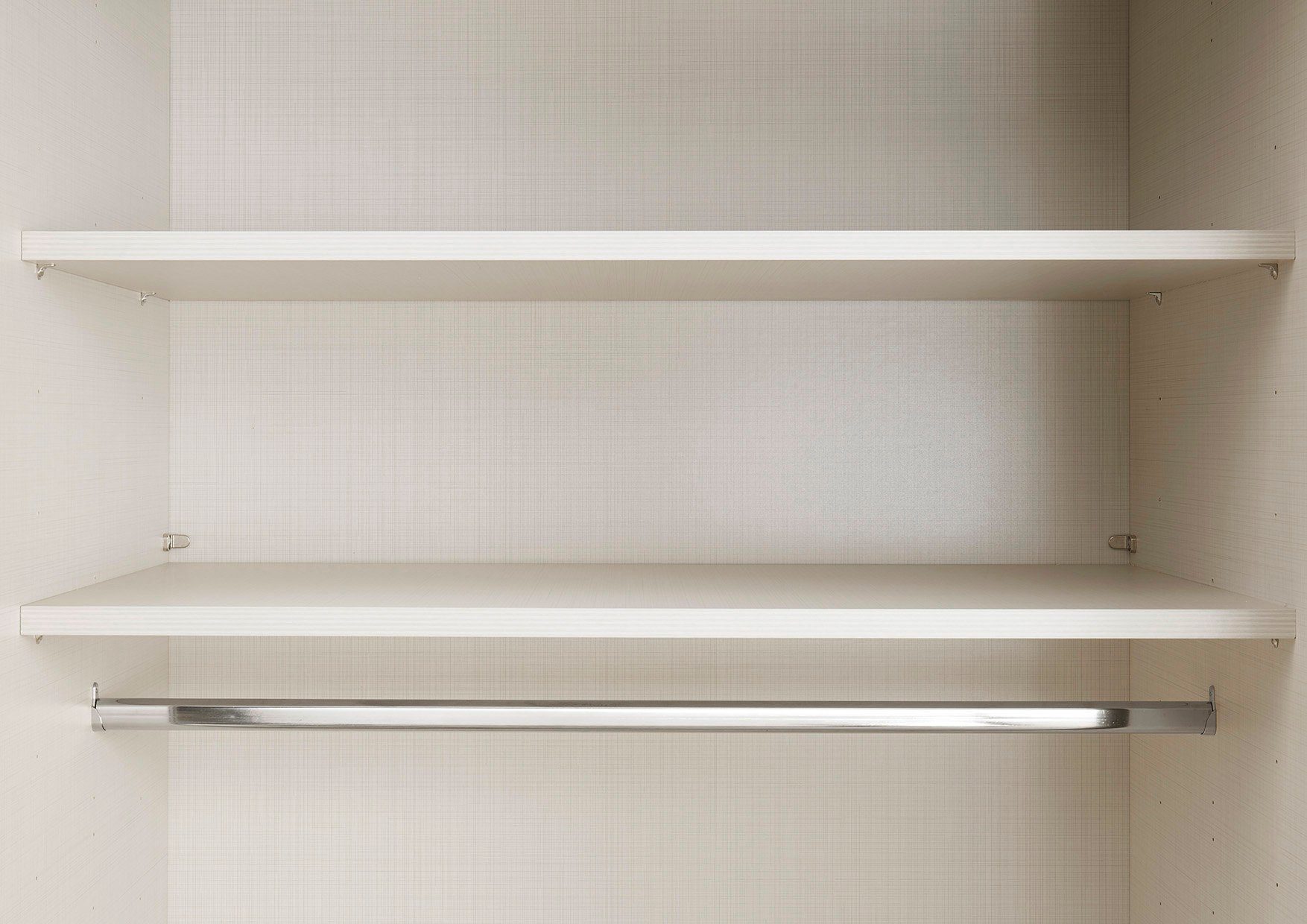 STAUD Schwebetürenschrank Includo, Made in Germany Mit vier verschiedenen Ausstattungsvarianten