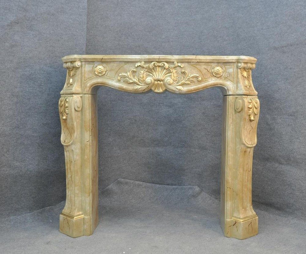 JVmoebel Dekokamin Kaminverkleidung im eleganten Marmor-Look im Barockstil, Made in Europa