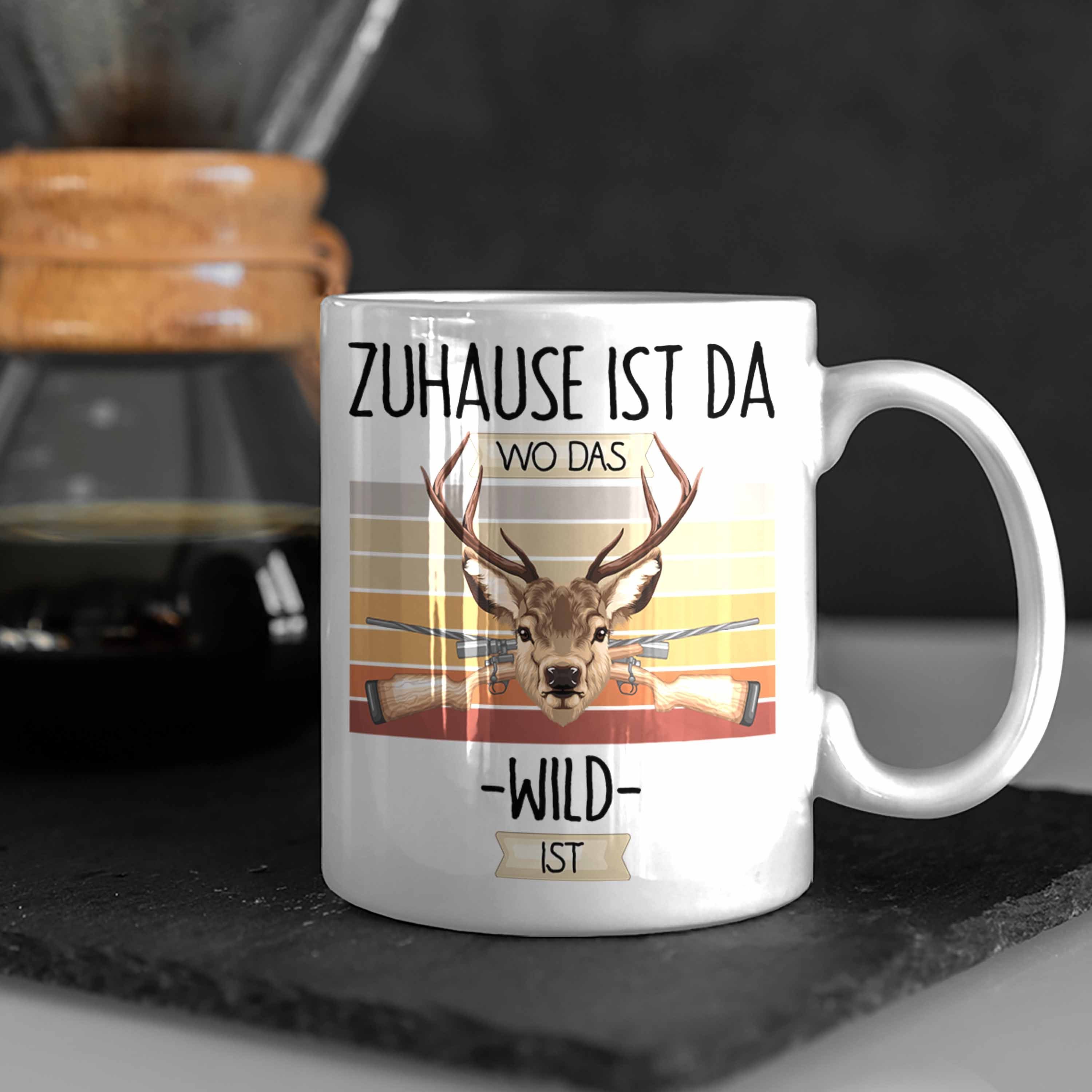 Trendation Tasse Jäger Tasse Geschenk Geschenkidee Ist Weiss Da Lustiger Spruch Zuhause Da Wo