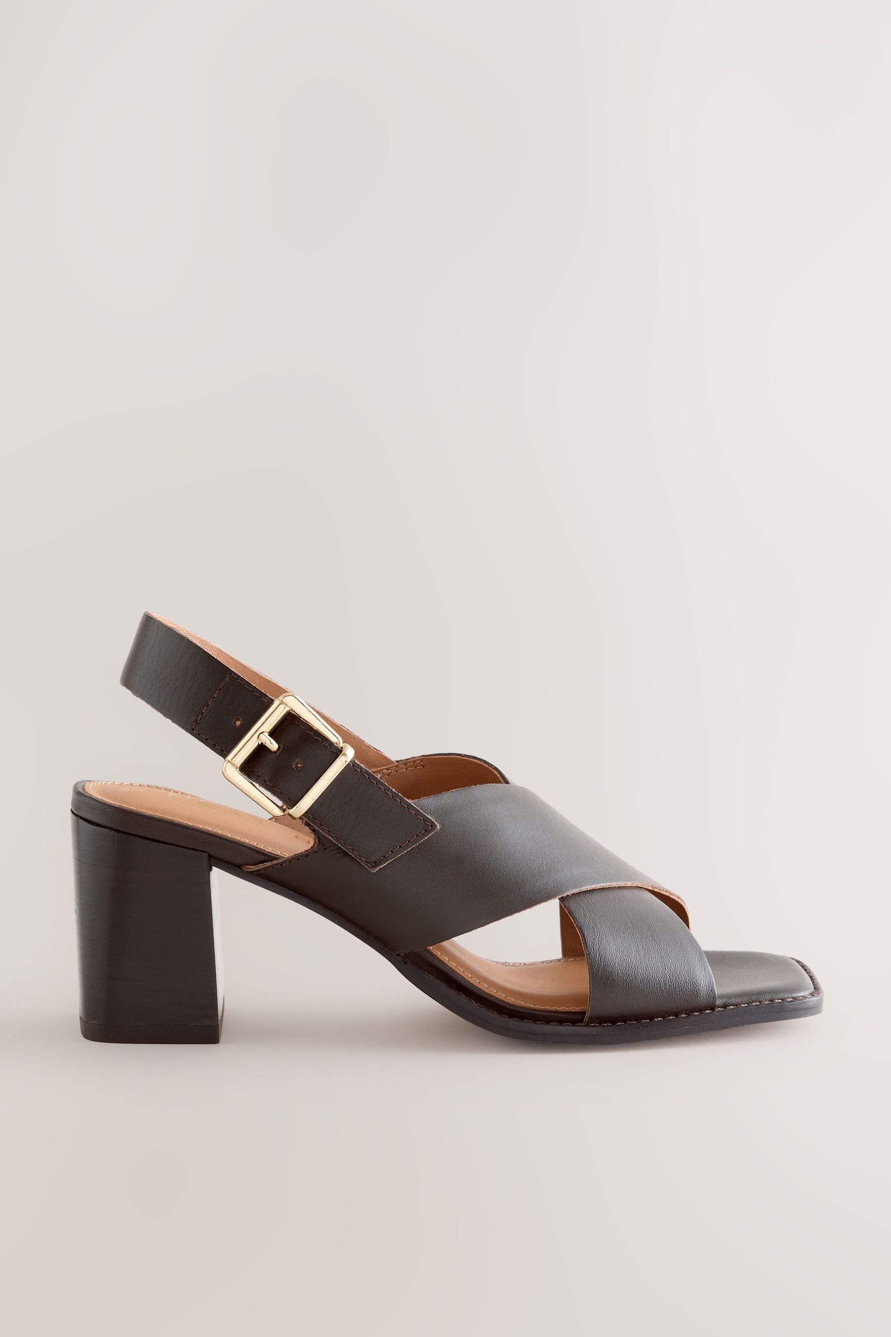 Next Forever Comfort® Blockabsatzsandle mit Kreuzriemen Sandalette (1-tlg)