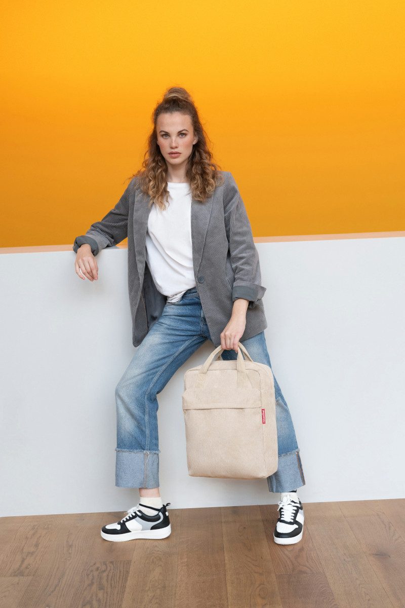 REISENTHEL® Rucksack allday backpack M cord sand, allday backpack M