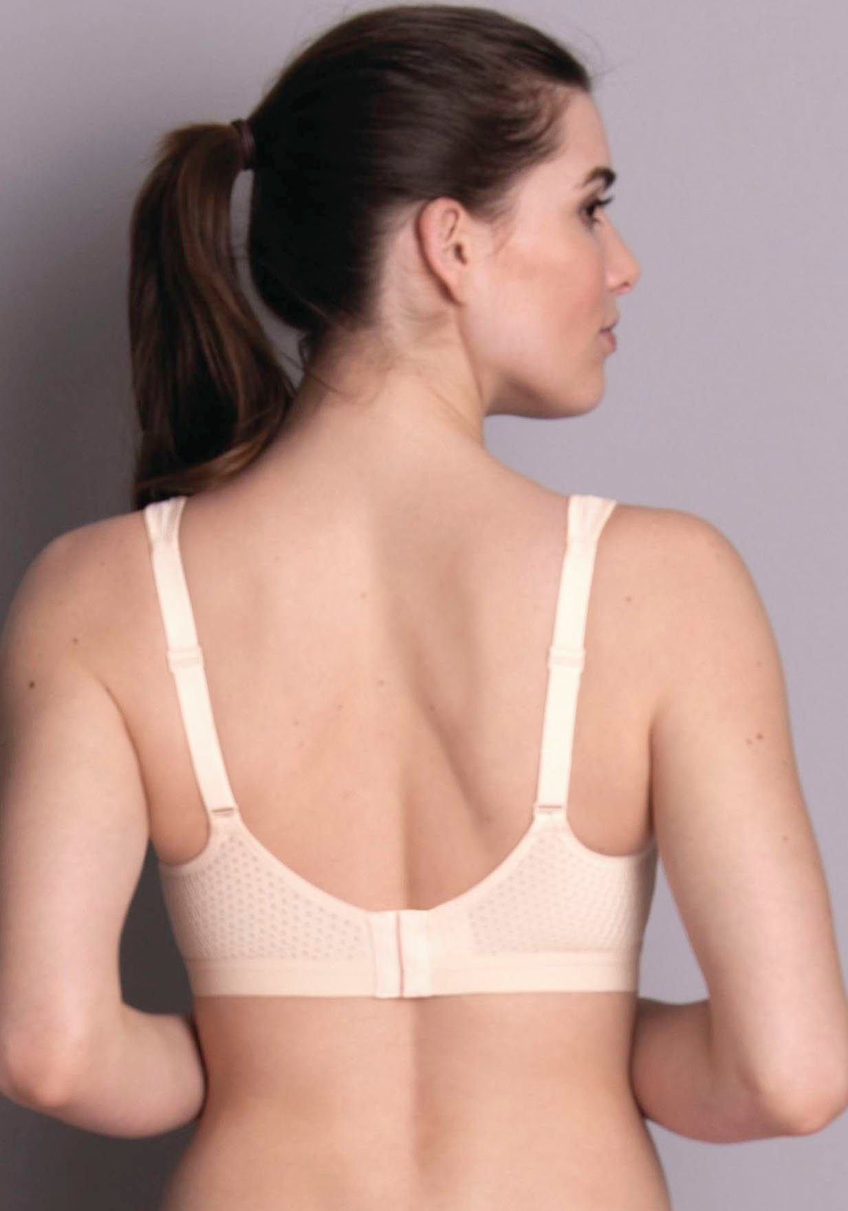 Anita Active Sport-BH Performance Cup A-E, vorgeformte Cups, verstellbare Träger, atmungsaktiv, nahtlos