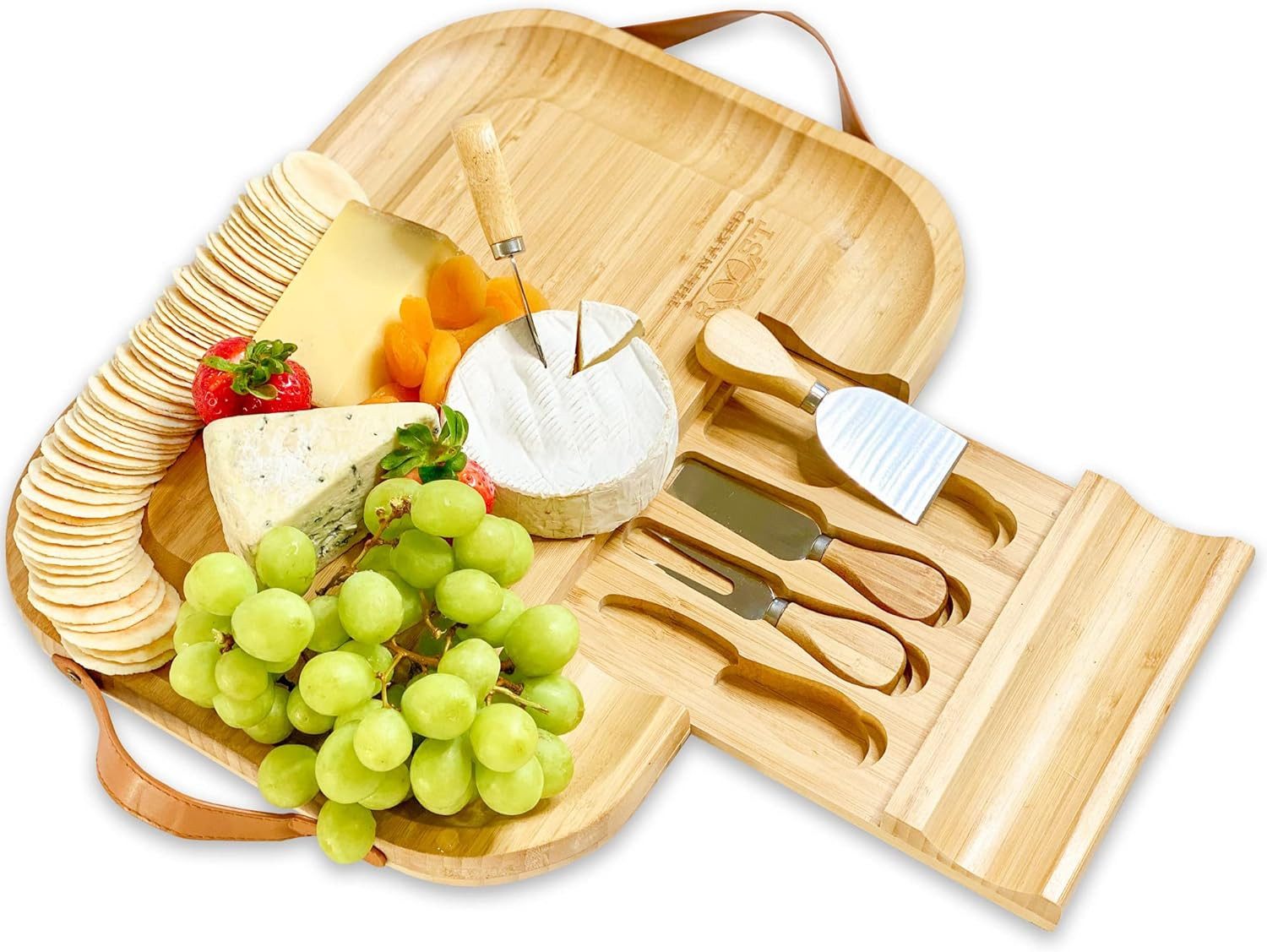 hausleben Käsebrett Bambus-Käsebrett und Messer-Set – Holz-Charcuterie-Brett, Bambus, (Set, 1-St., 1 Käsebrett mit 4 Käsemessern), Ledergriffen und herausziehbarer Schublade