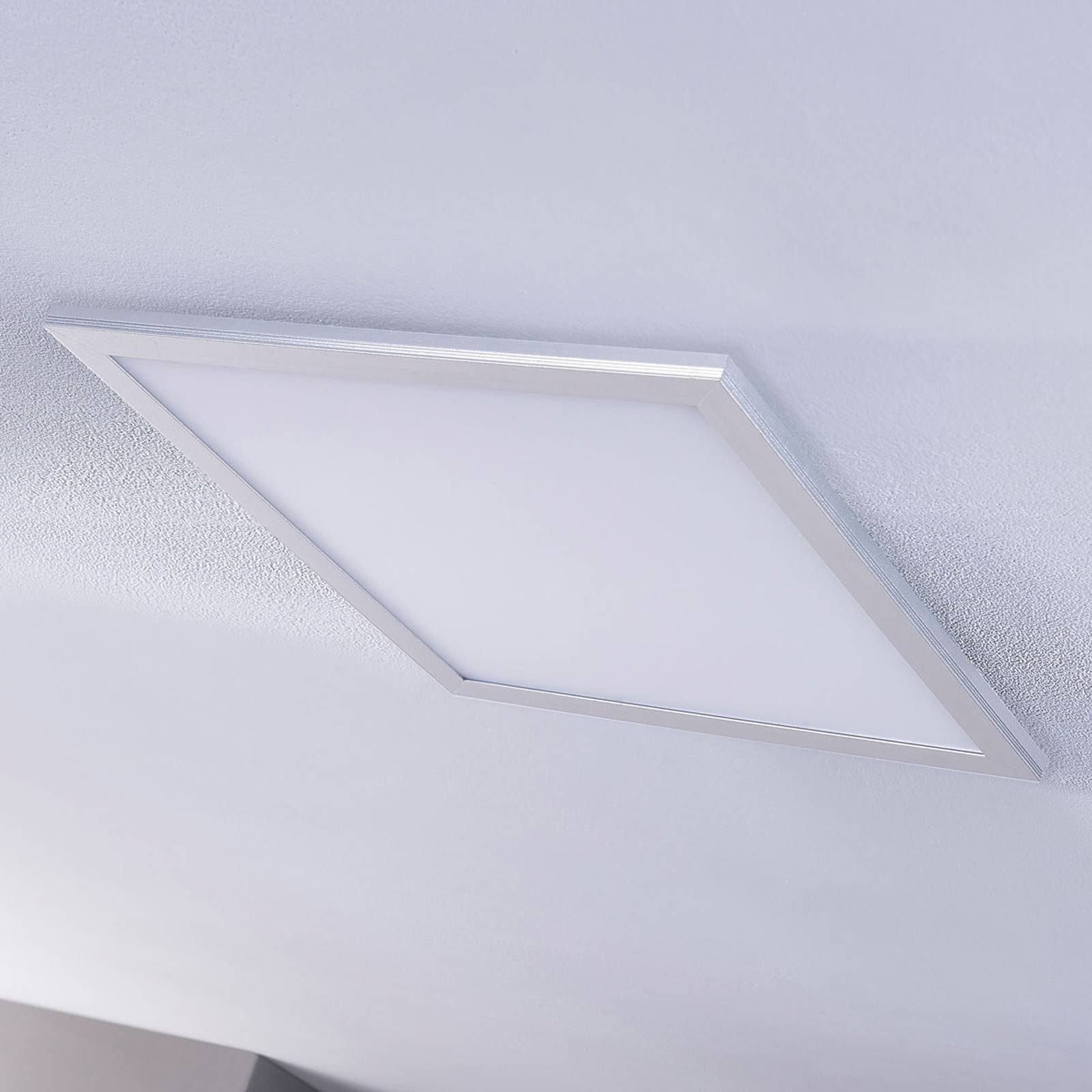 Lindby LED Panel PMMA, LED-Leuchtmittel fest Aluminium, Livel, silber, 1 inkl. flammig, universalweiß, verbaut, weiß, Leuchtmittel Modern