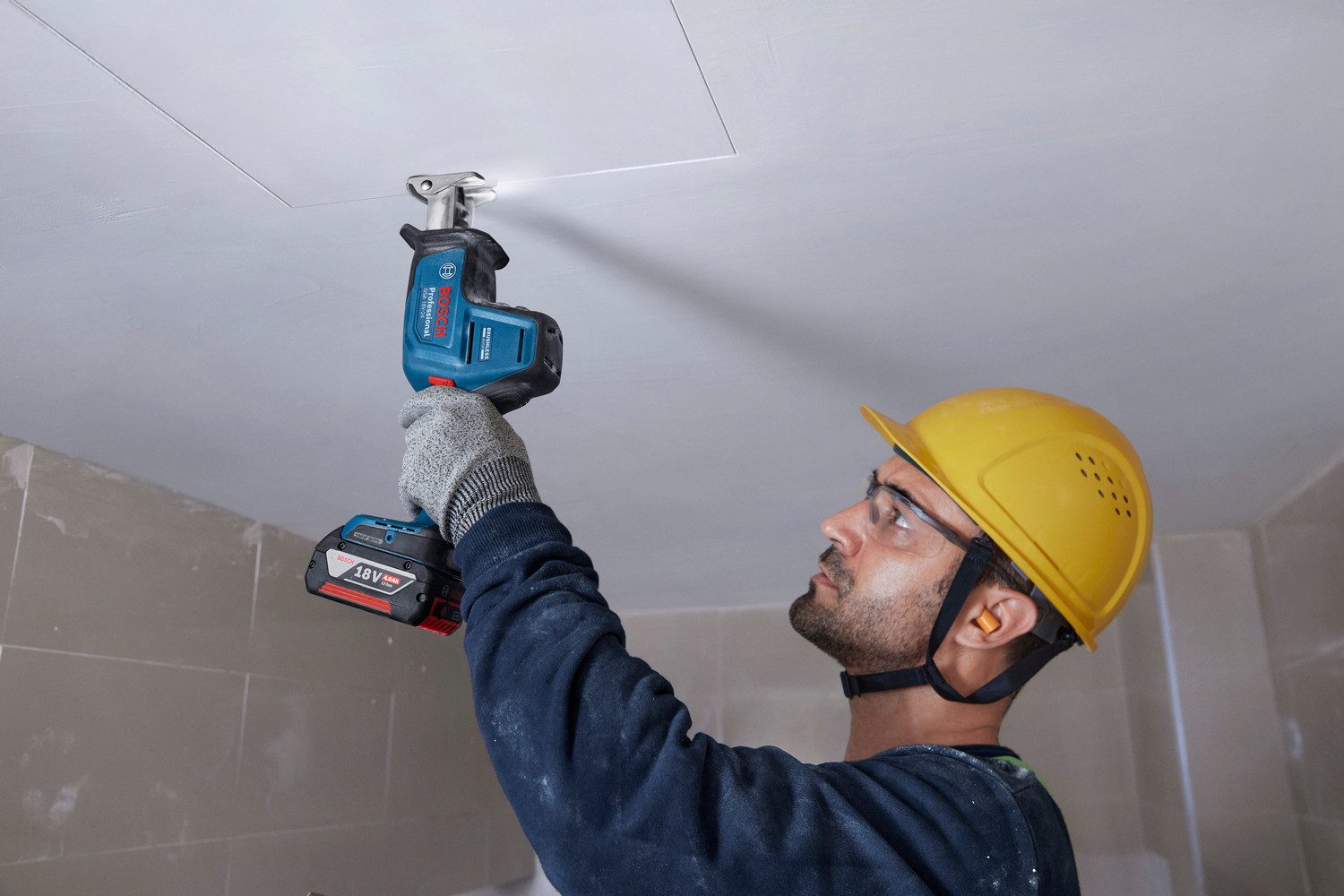 Bosch Professional Säbelsäge GSA 18V-24 solo, ohne Akku und Ladegerät
