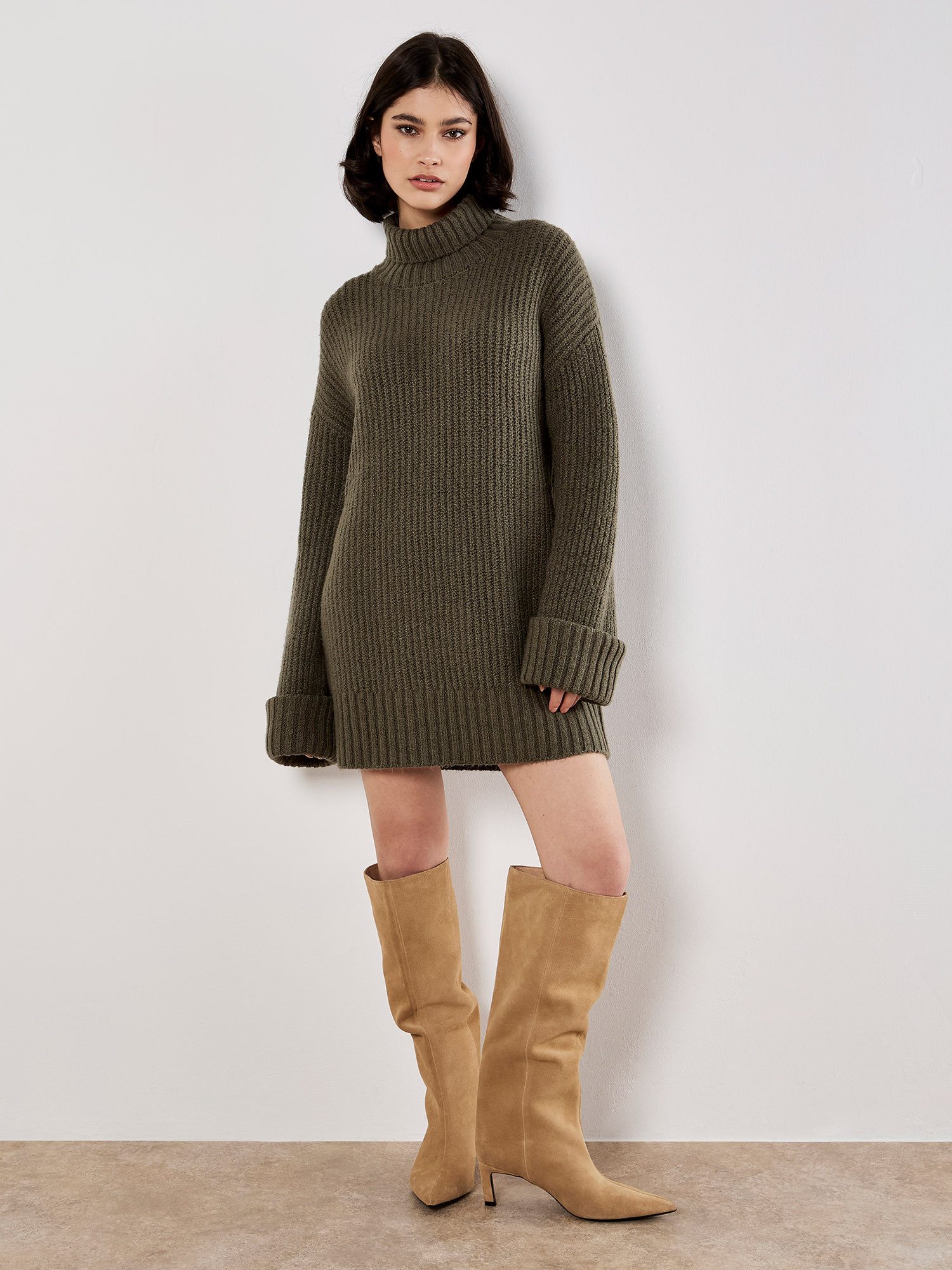 Apricot Rollkragenpullover Pulloverkleid . im Oversized-Stil