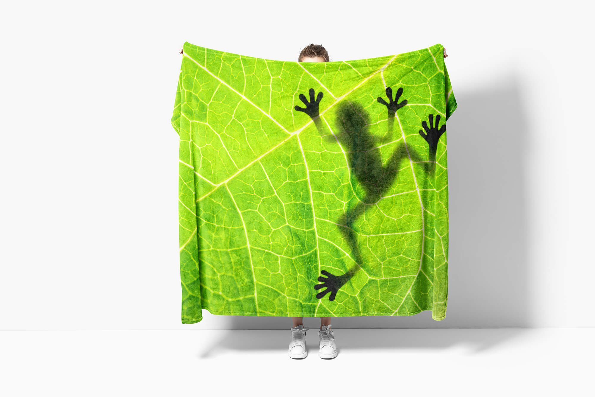 Frosch auf grünen, Handtuch Art Handtuch Strandhandtuch Handtücher Sinus Baumwolle-Polyester-Mix Saunatuch (1-St), mit Tiermotiv Kuscheldecke
