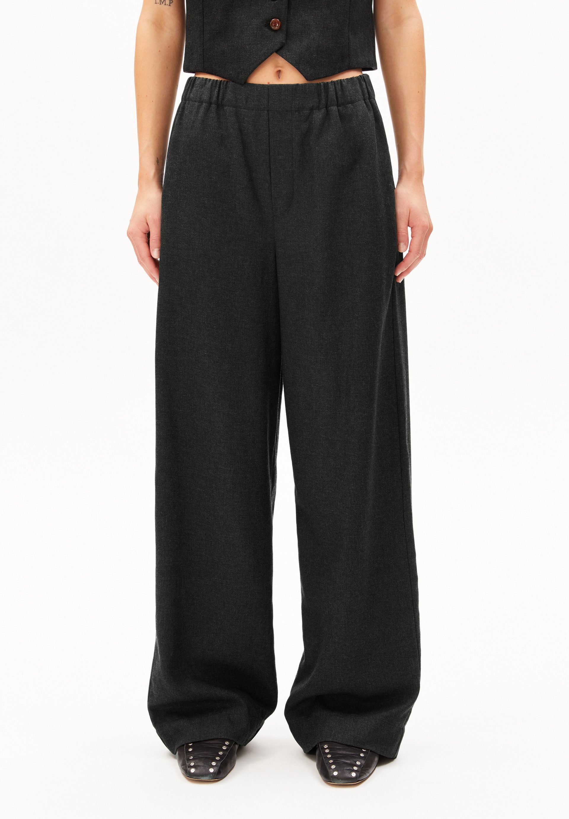 Armedangels Stoffhose JONVAALIE PREMIUM Webhose aus TENCEL™ Lyocell (High W günstig online kaufen