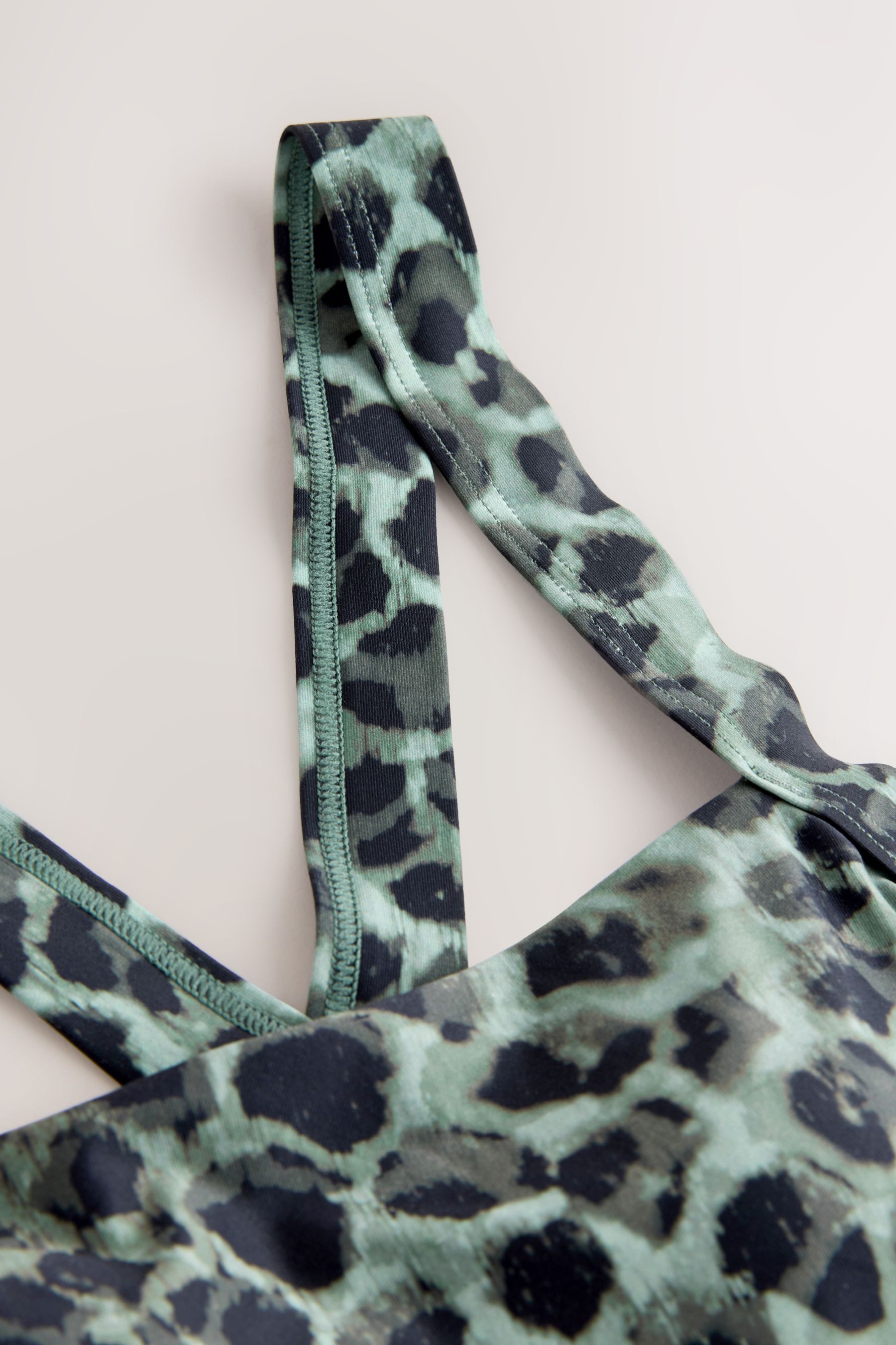 Next Badeanzug Bauchformendes Badekleid mit Röckchen (1-St) günstig online kaufen