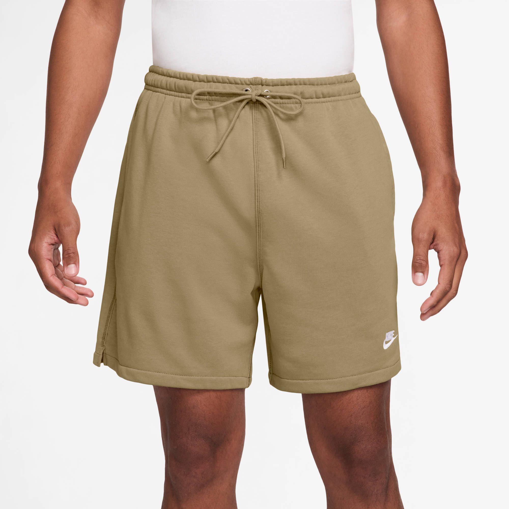 Nike Sportswear Shorts Nike Club Men's French Terry Flow Shorts mit Eingrifftaschen und Gesäßtasche, aus Baumwollmischung