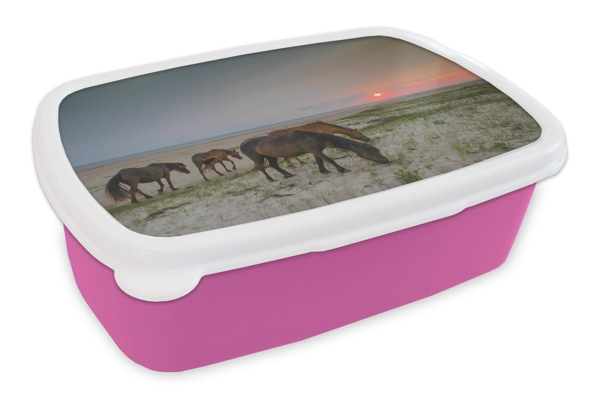 MuchoWow Lunchbox Wilde Shackleford Mustang-Pferde, Kunststoff, (2-tlg), Brotbox für Erwachsene, Brotdose Kinder, Snackbox, Mädchen, Kunststoff rosa | Lunchboxen