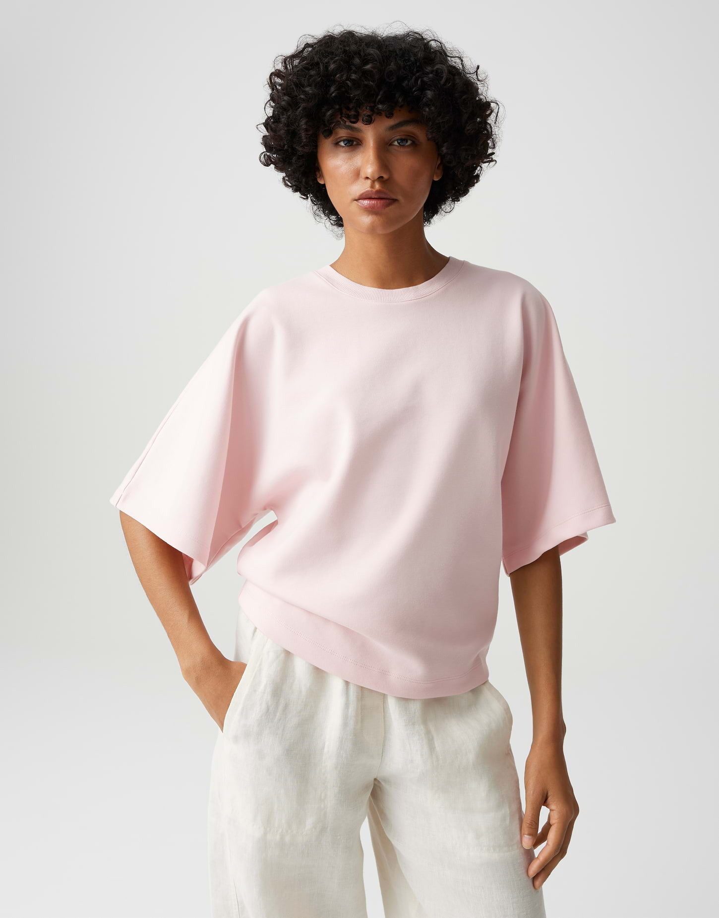 OPUS Sweatshirt Relaxed geschnittenes Sweatshirt aus Baumwoll-Mix Verkürzte Länge, lockerer Boxy Fit für Alltag und Freizeit