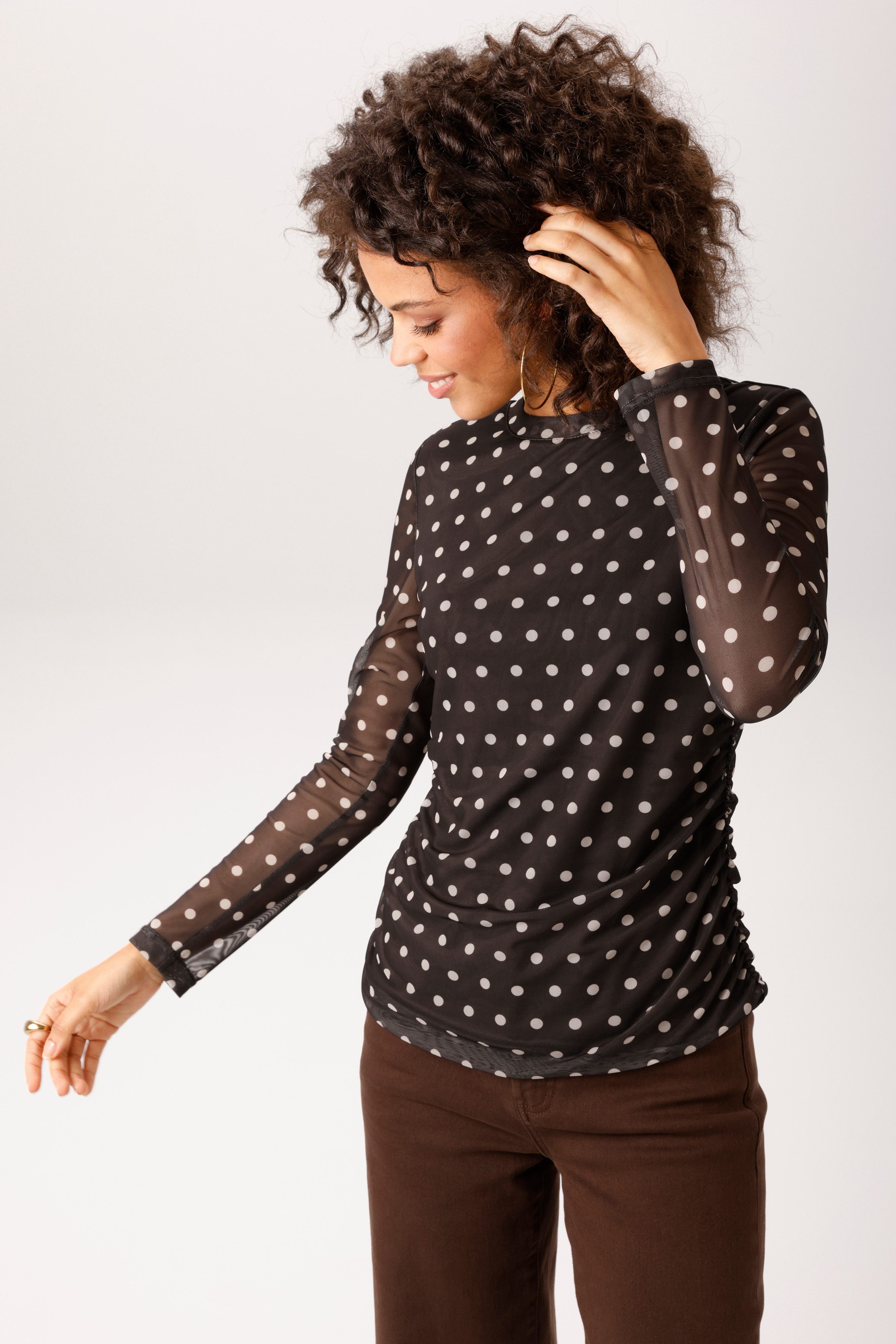 Aniston CASUAL Langarmshirt mit Raffungen an den Seitennähten - NEUE KOLLEKTION. € 29,99, (€ 29,99 pro 1 Stk).