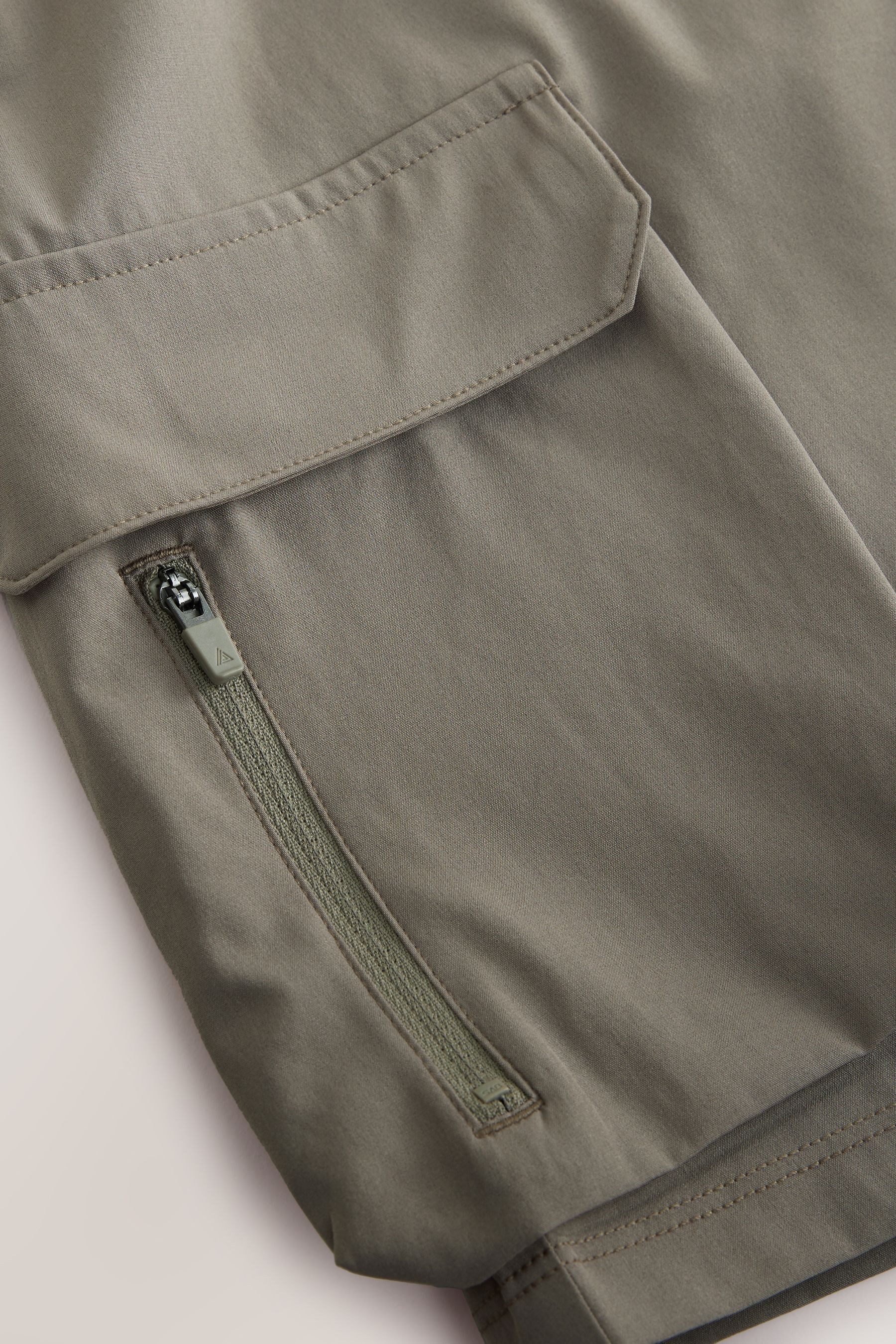 Next Funktionsshorts Active Gym Trainingsshorts im Cargo-Stil (1-tlg)