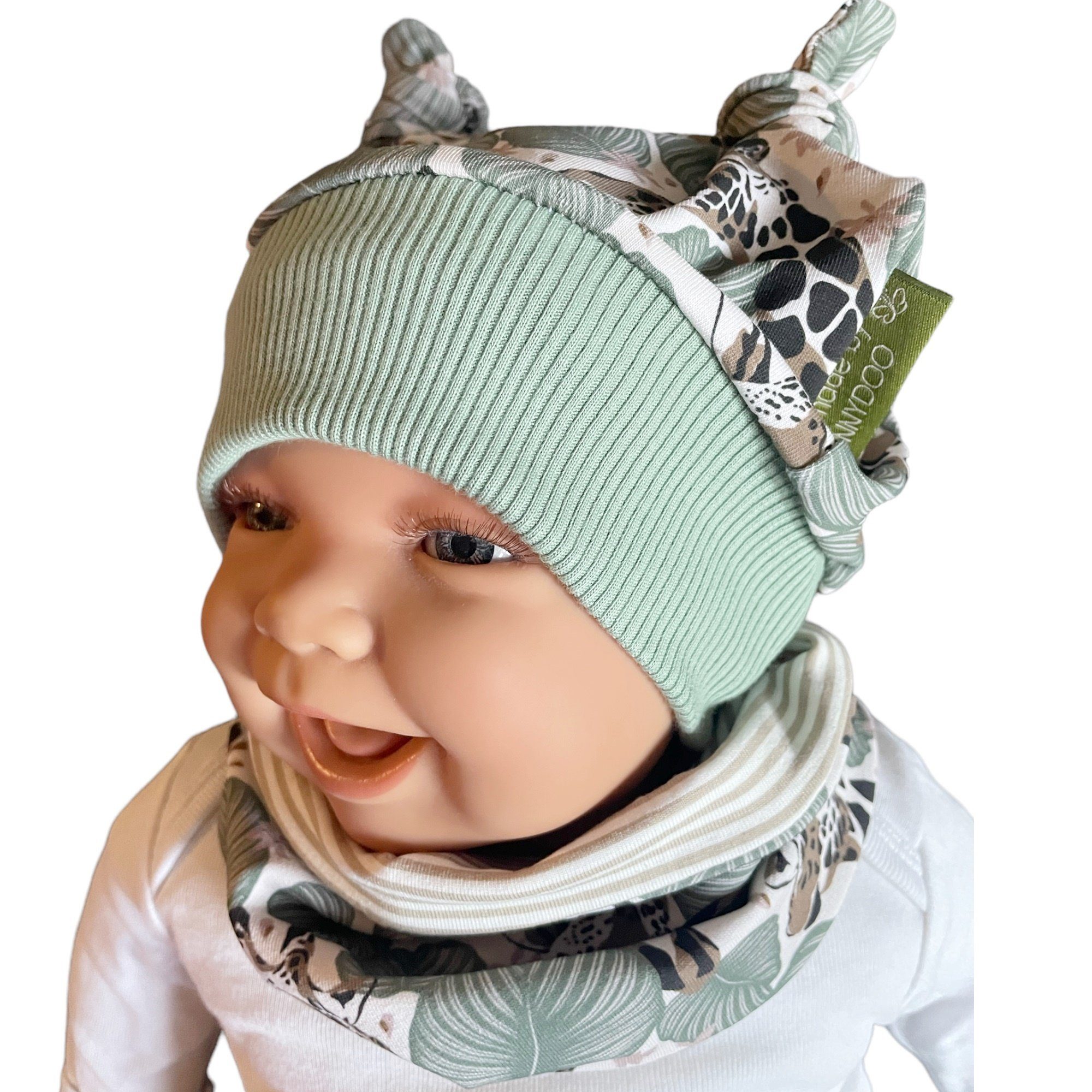 kennydoo Erstausstattungspaket Baby Loop & Mütze im Set /  Giraffenmotive/Streifen unisex / Handmade Halssocke (Schlauchschal) und  Knotenmütze für Babys + Kleinkinder