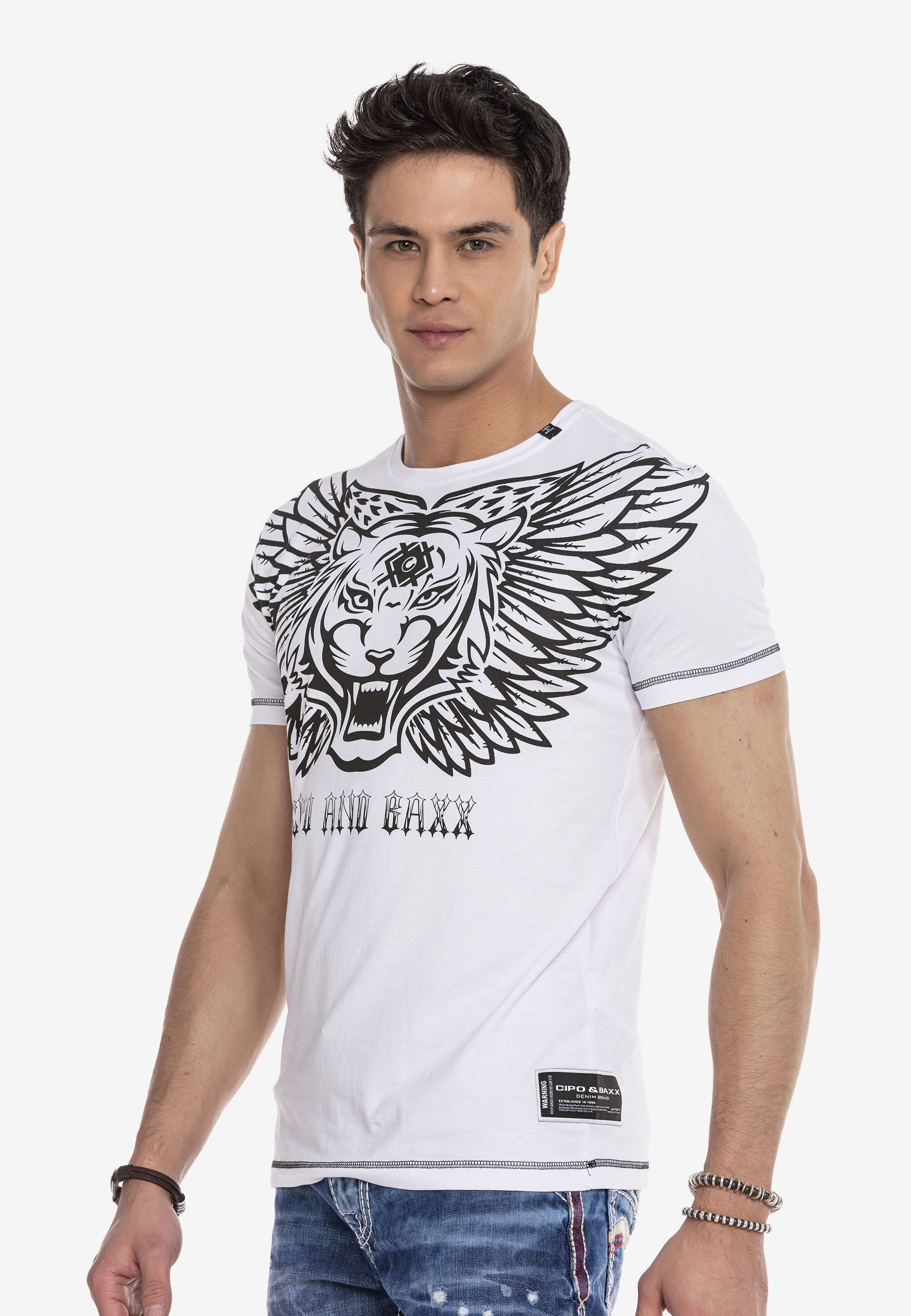 Cipo & Baxx T-Shirt T-Shirt mit trendigem Frontprint als Highlight