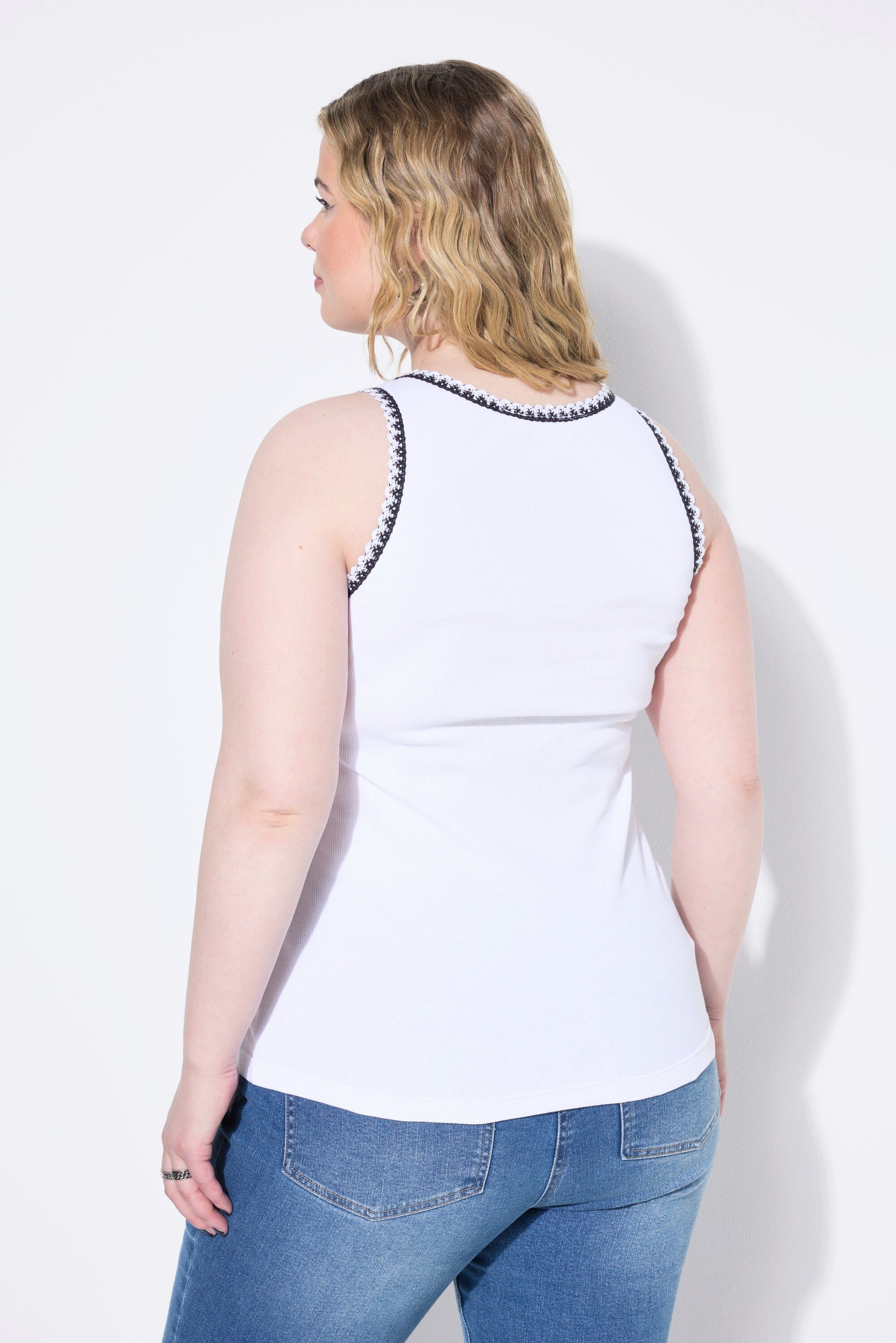 Studio Untold Longtop Ripptop Slim Shape Häkel-Kanten