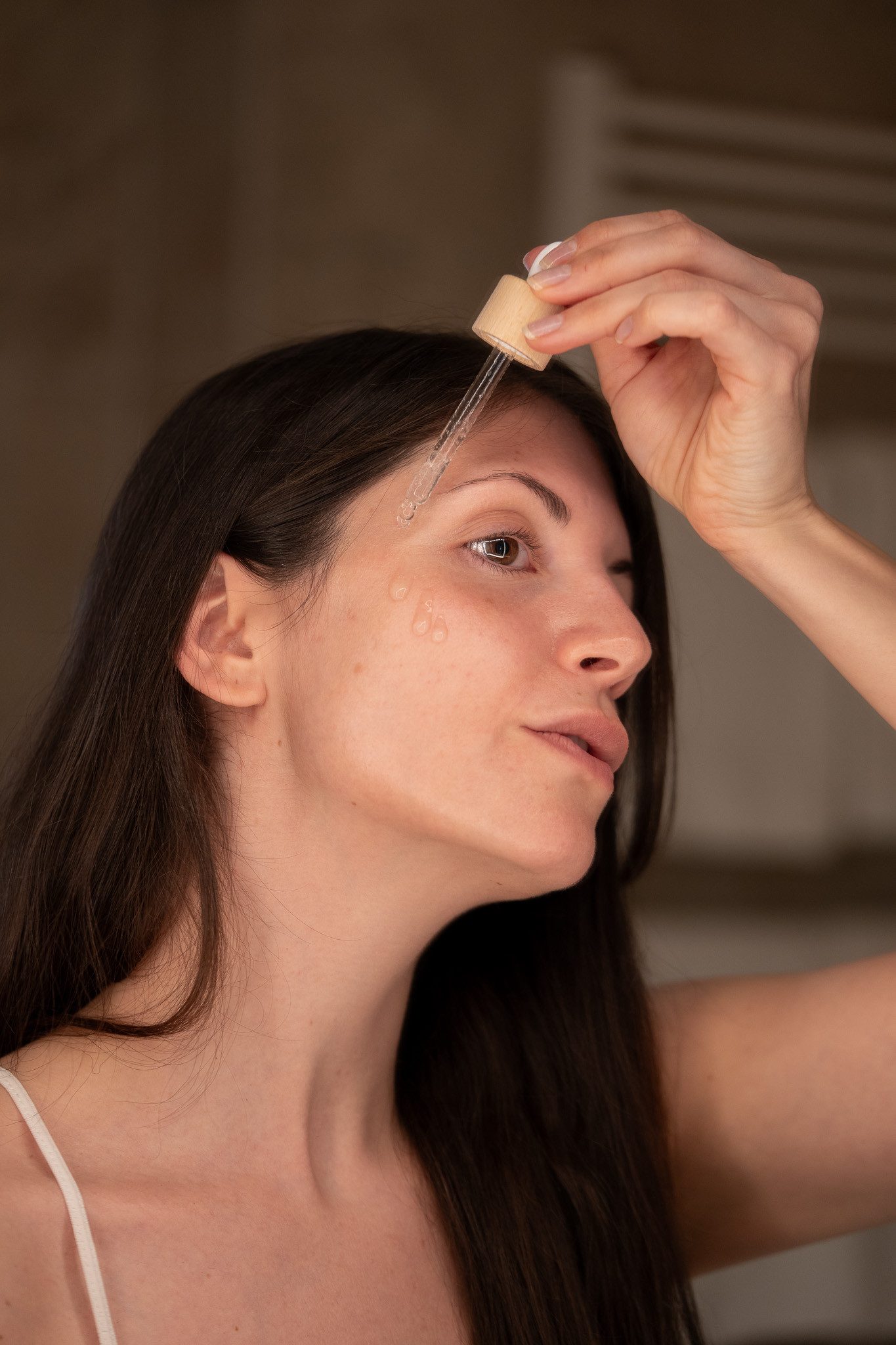 bedrop Anti-Falten-Serum CONCENTRATED ANTI AGING SERUM mit hochdosiertem Bienengift - 30ml Falten Creme für Gesicht I Straffende Creme mit Anti-Aging Effekt, Reichhaltiges Gesichtsserum, einzigartig mit straffendem Bienengift