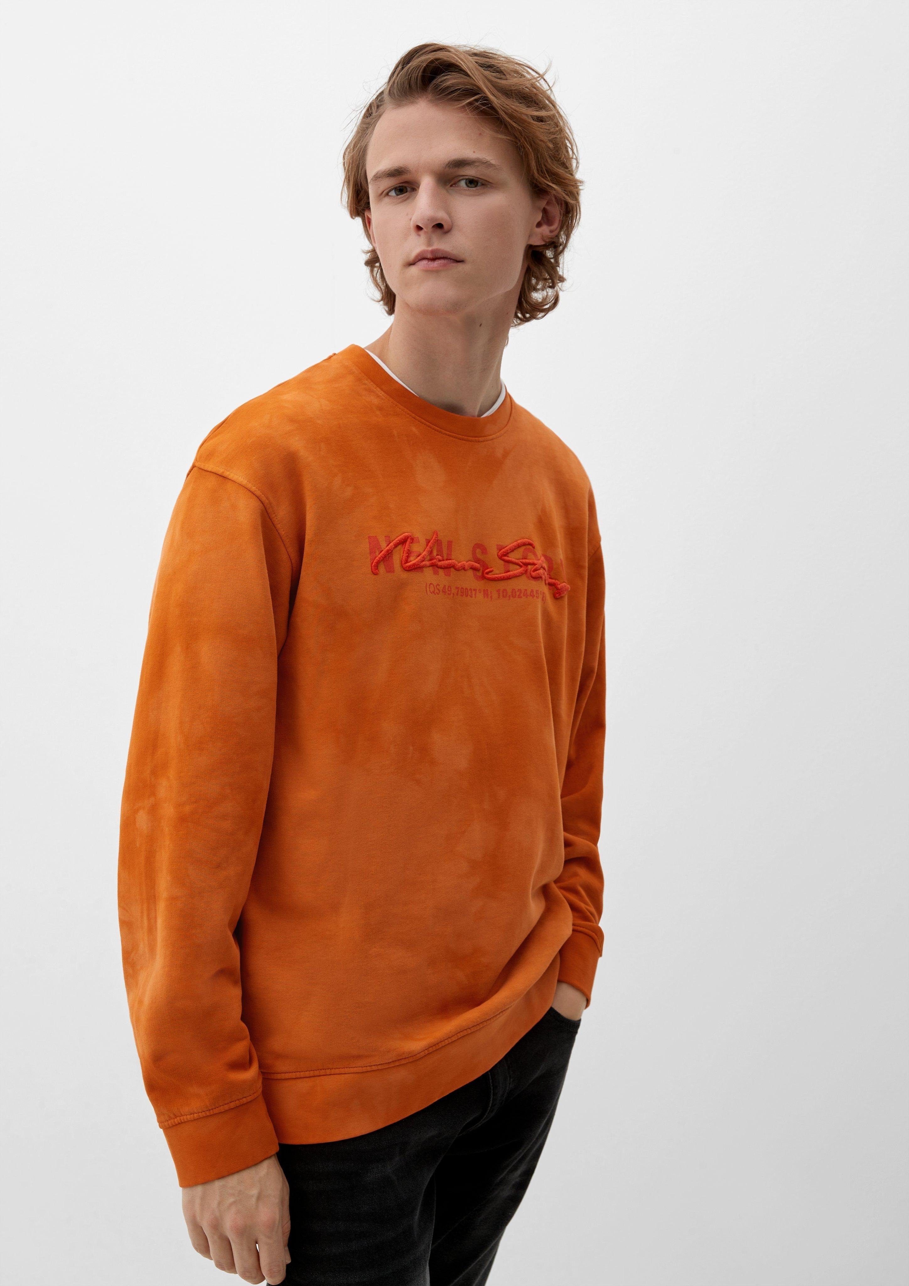Sweatshirt in Batik-Optik QS Stickerei orange Sweatshirt