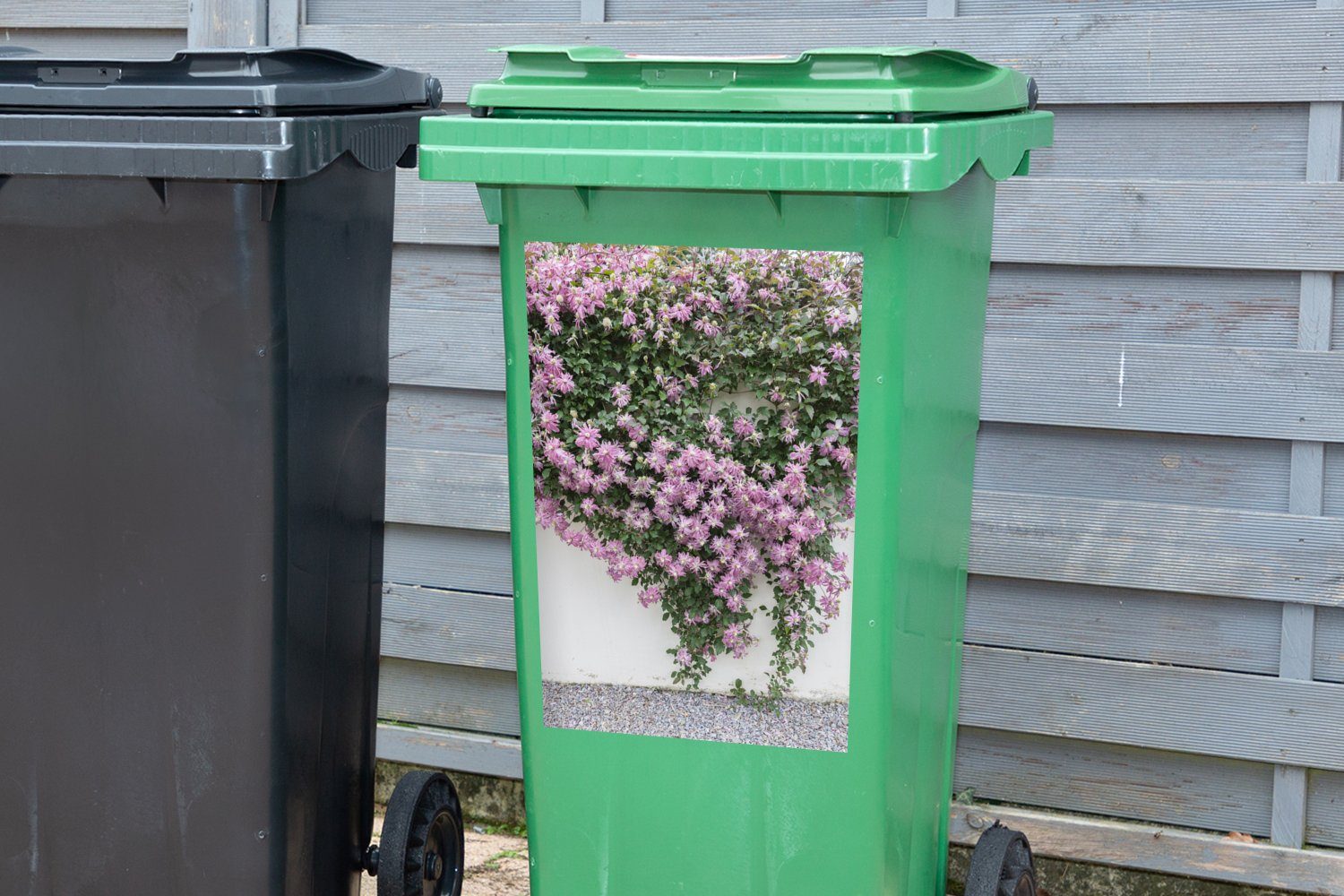 MuchoWow Wandsticker mit Schlingpflanze St), rosa Mülleimer-aufkleber, Container, Blüten (1 Abfalbehälter Mülltonne, Sticker