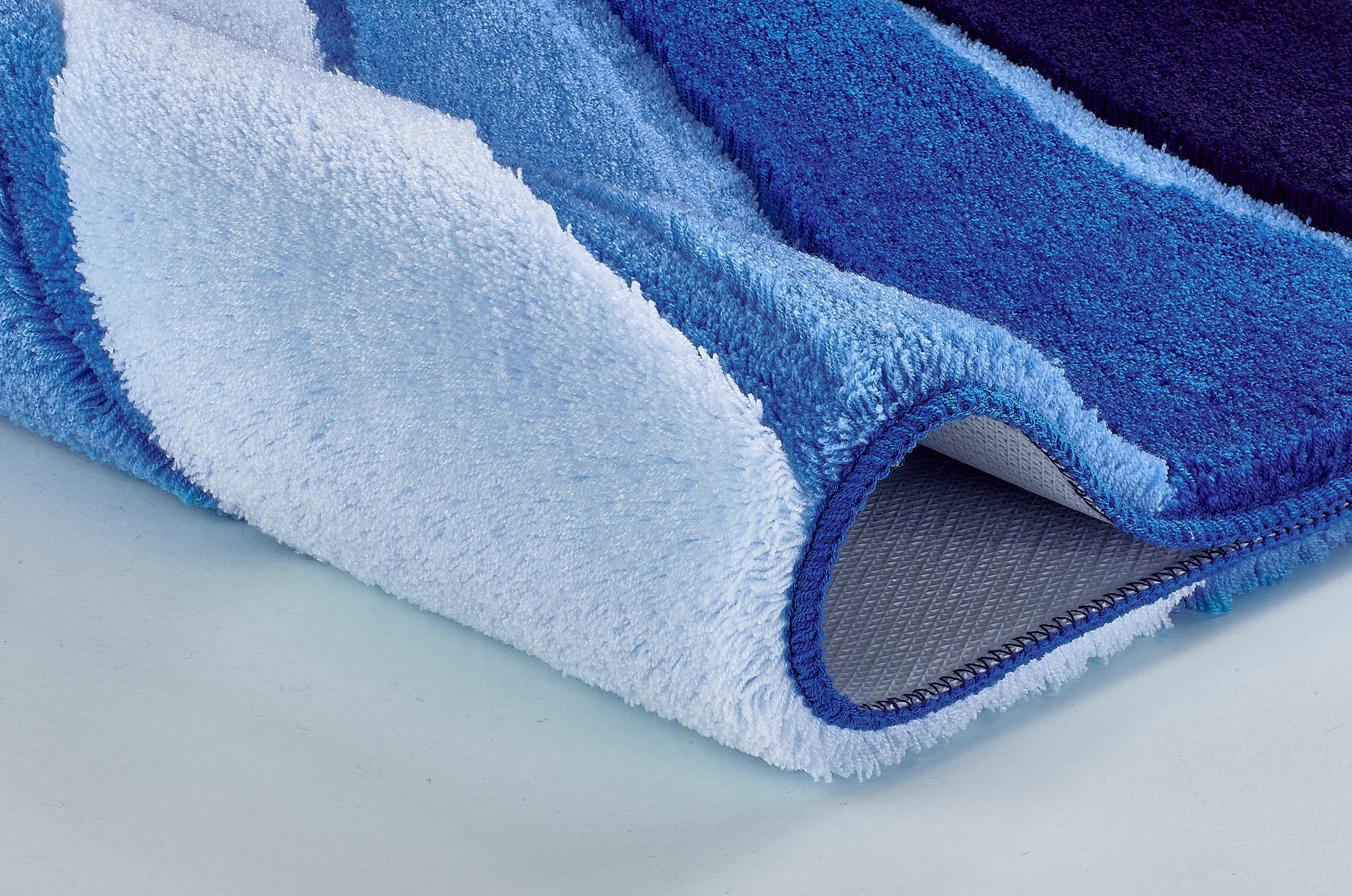 Kleine Wolke Badematte Ocean, Badvorleger, Badezimmer Teppich, Höhe 21 mm, rutschhemmend beschichtet, fußbodenheizungsgeeignet, Kunstfaser, rechteckig, Badteppich, Wellen Design, mit Farbverlauf, Hoch-Tief Effekt, waschbar