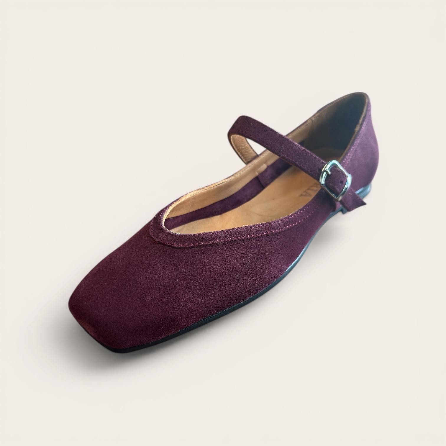 Begoria Valentina - Klassische Damen Mary Jane Ballerina mit Riemchen Mary-Jane-Schuhe